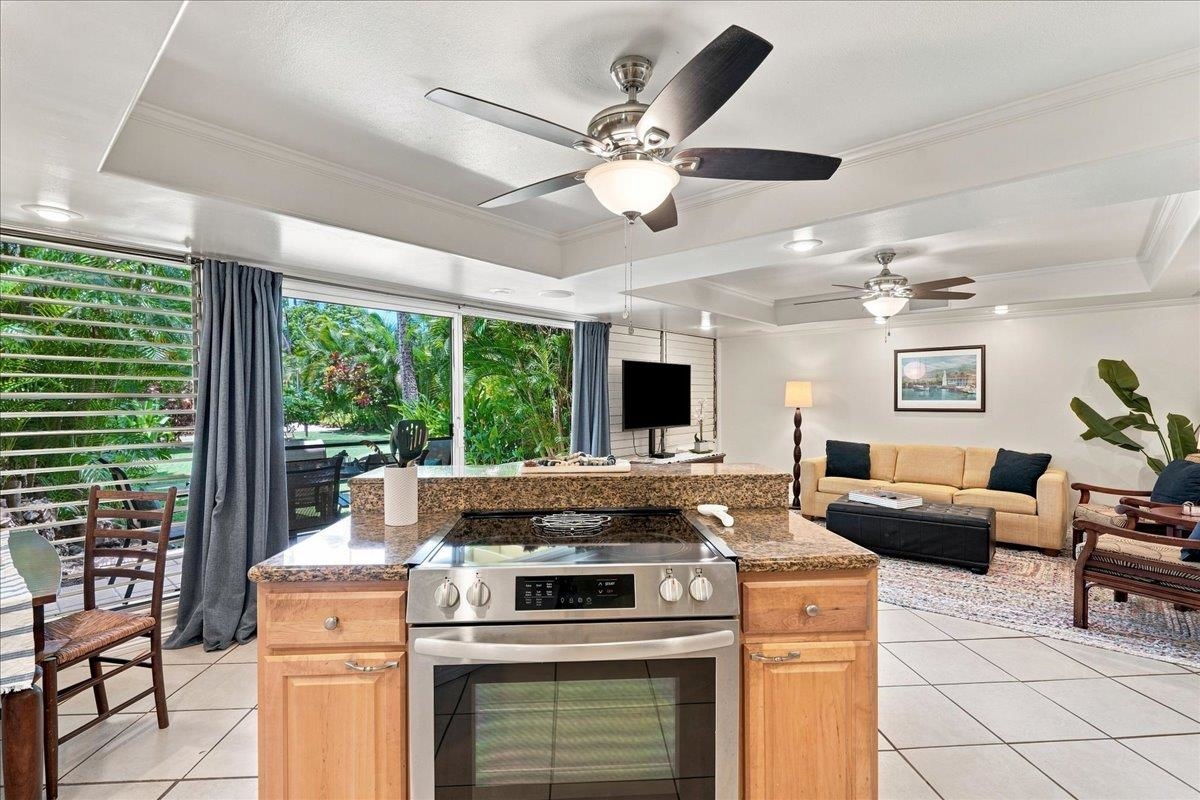 Maui Sands I condo # 1D, Lahaina, Hawaii - photo 11 of 36