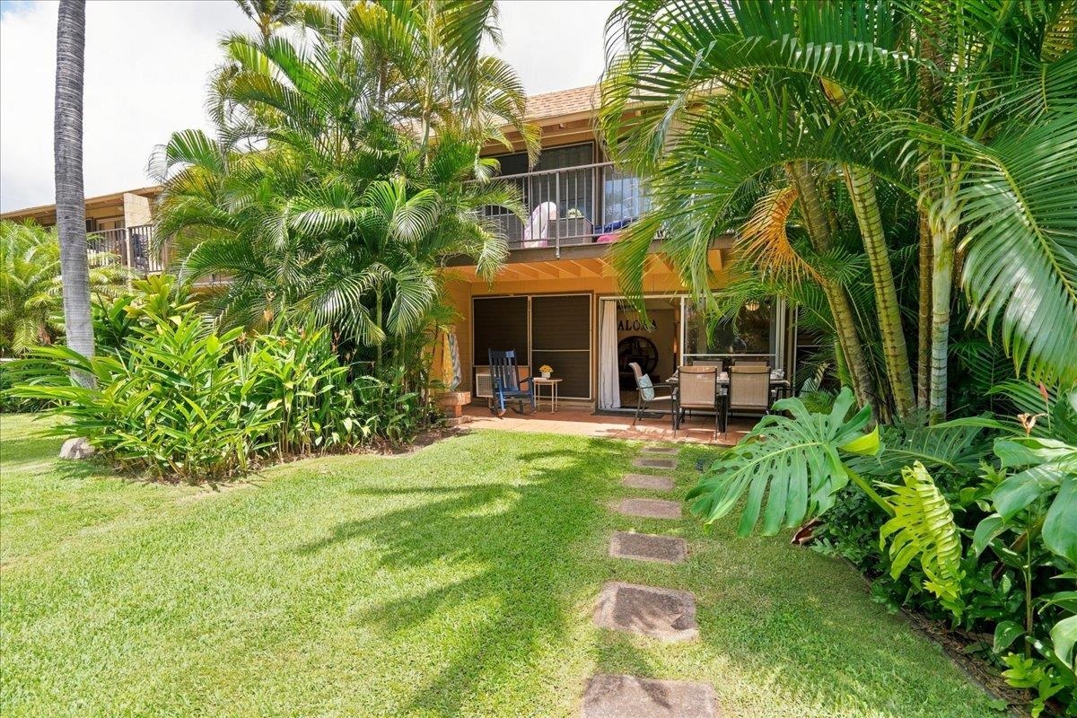 Maui Sands I condo # 1D, Lahaina, Hawaii - photo 16 of 36