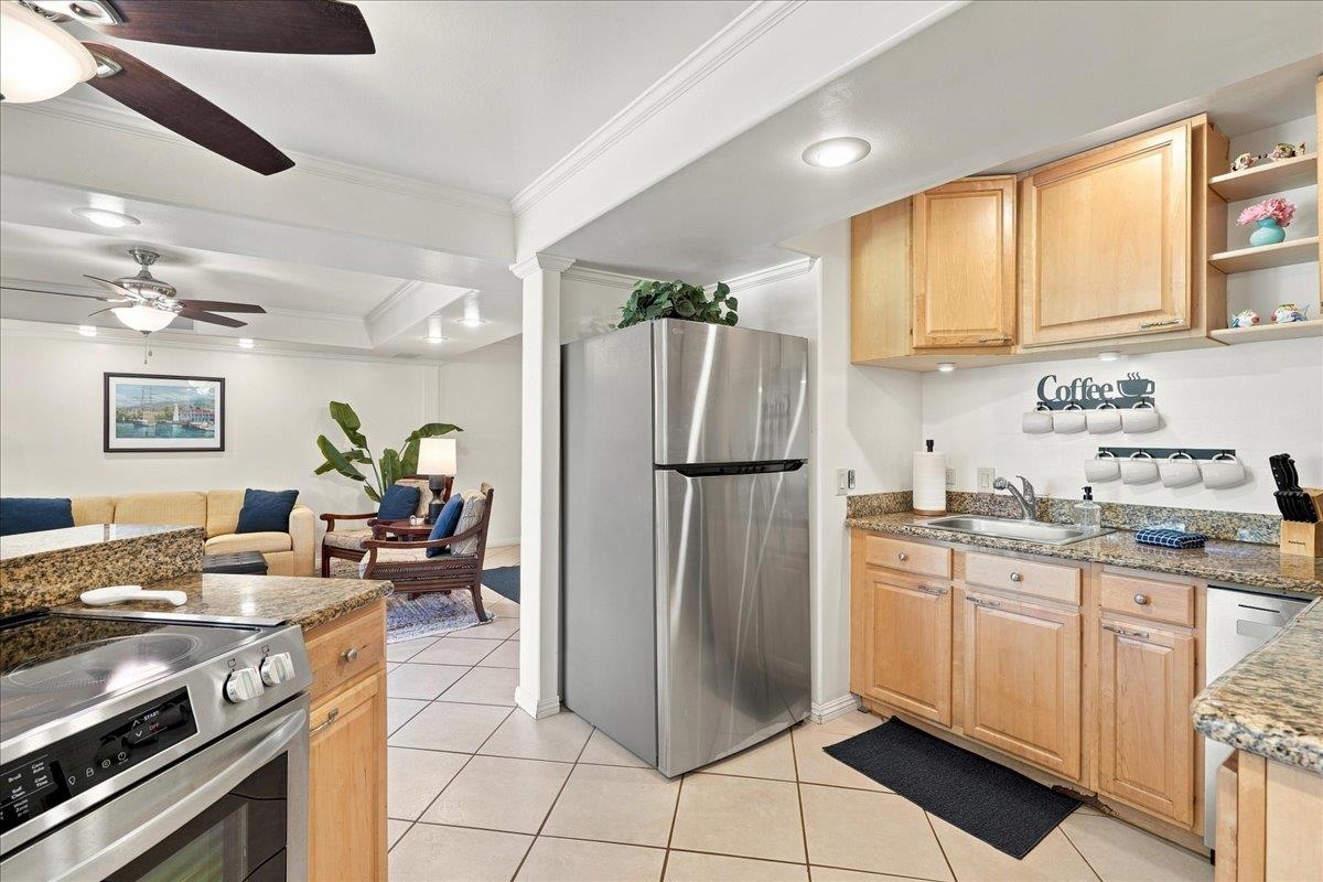 Maui Sands I condo # 1D, Lahaina, Hawaii - photo 10 of 36