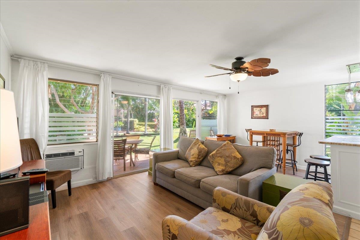 Maui Sands I condo # 2A, Lahaina, Hawaii - photo 2 of 32