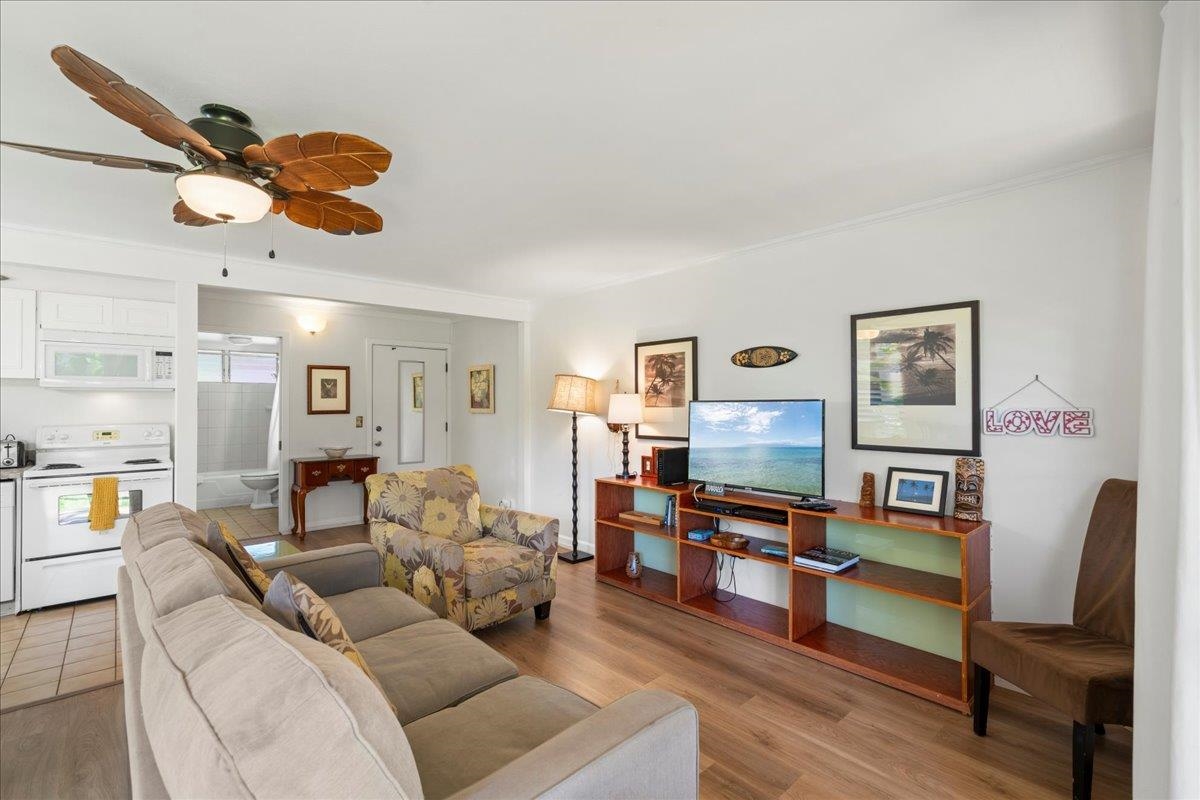 Maui Sands I condo # 2A, Lahaina, Hawaii - photo 4 of 32