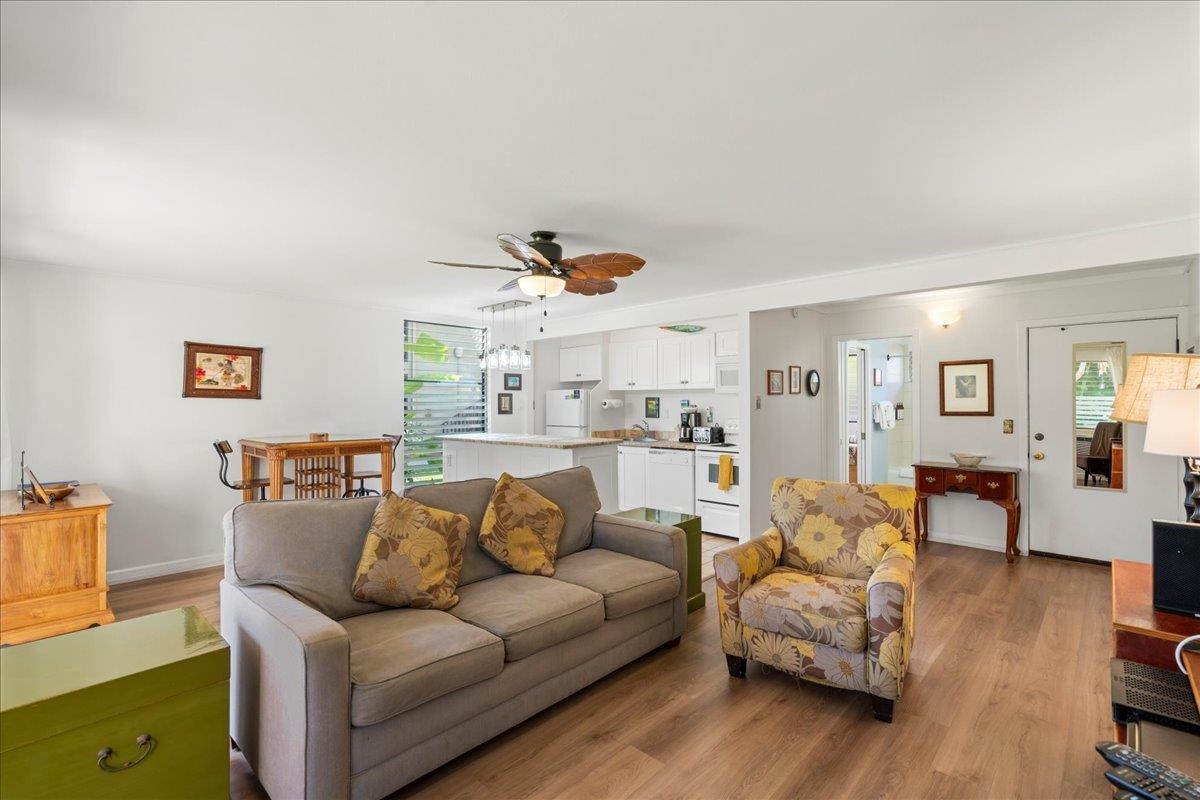 Maui Sands I condo # 2A, Lahaina, Hawaii - photo 5 of 32