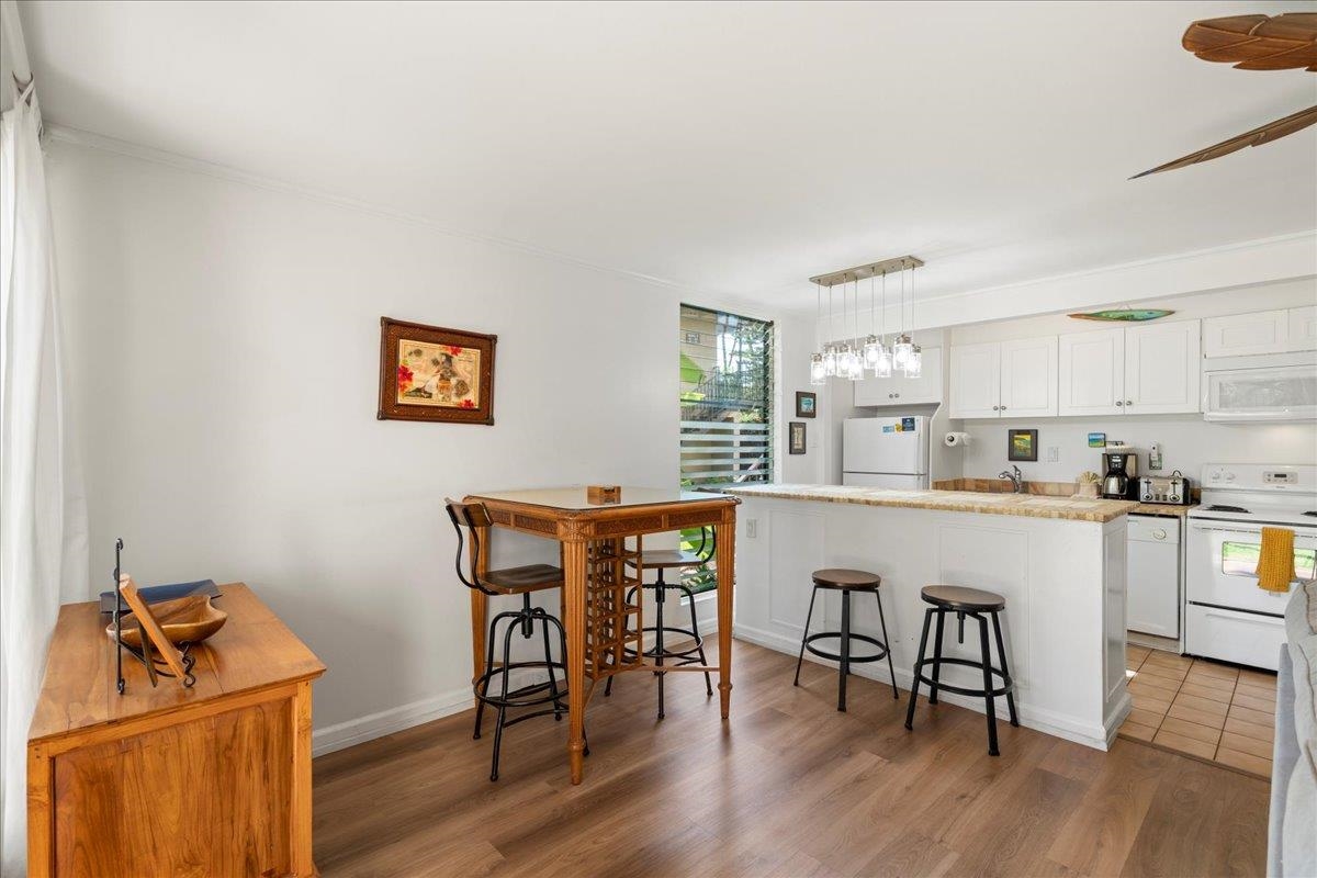 Maui Sands I condo # 2A, Lahaina, Hawaii - photo 6 of 32