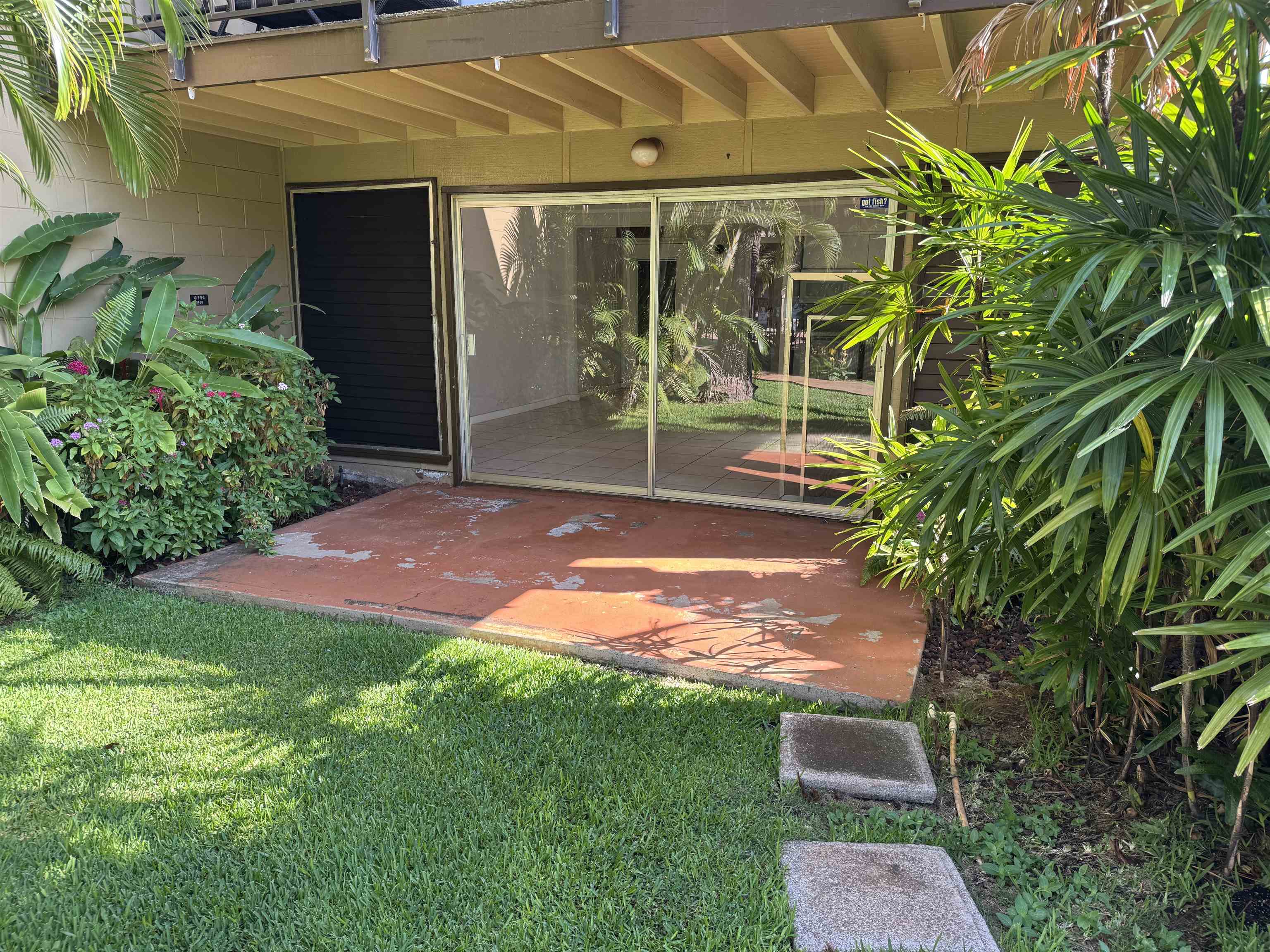 Maui Sands I condo # 2D, Lahaina, Hawaii - photo 8 of 16