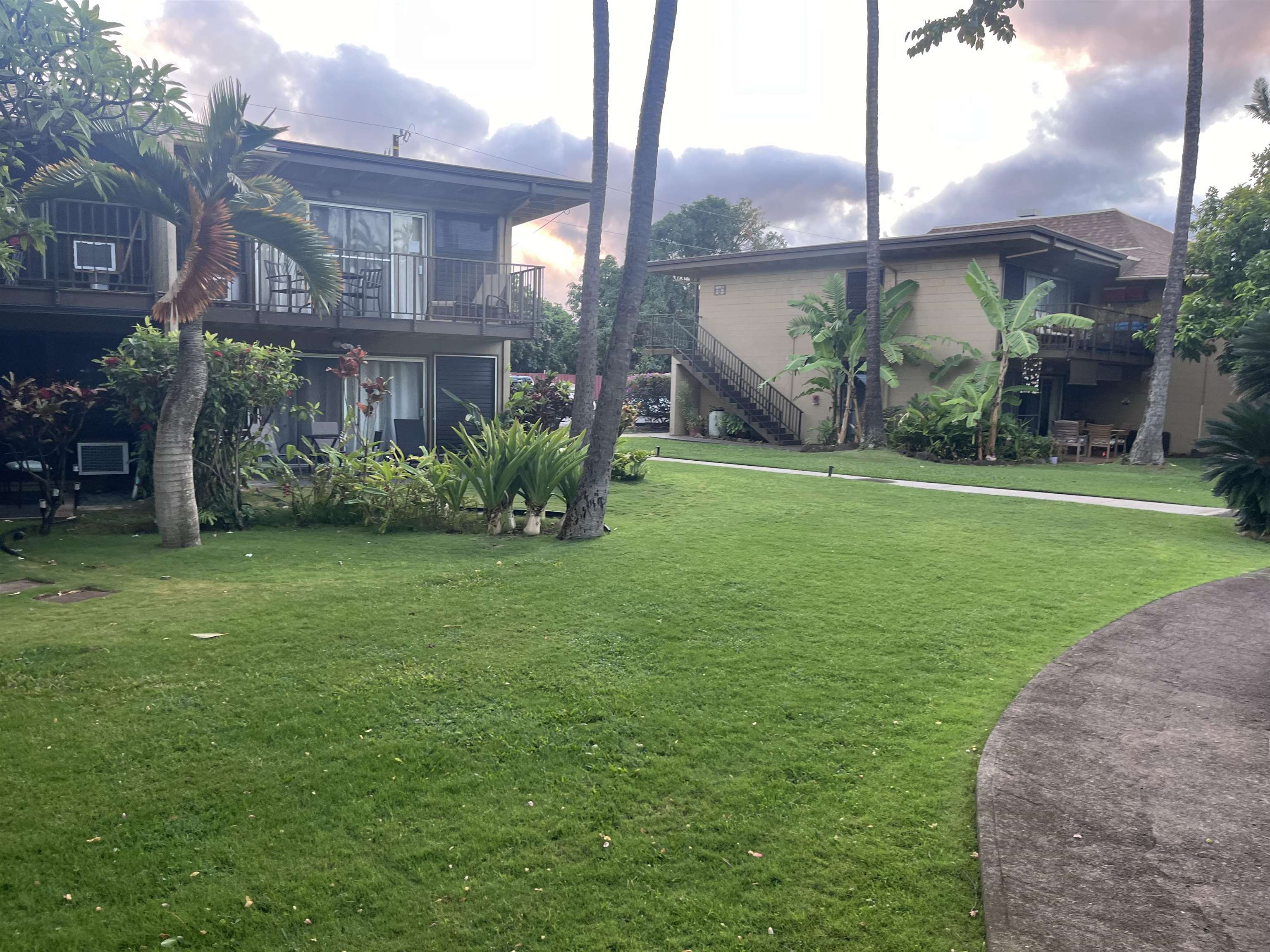 Maui Sands I condo # 3C, Lahaina, Hawaii - photo 5 of 22