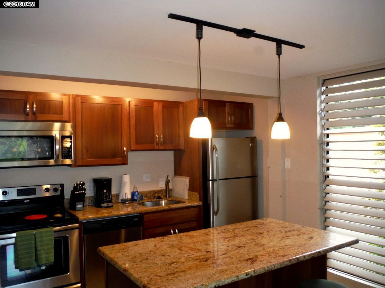 Maui Sands I condo # 6D, Lahaina, Hawaii - photo 2 of 29
