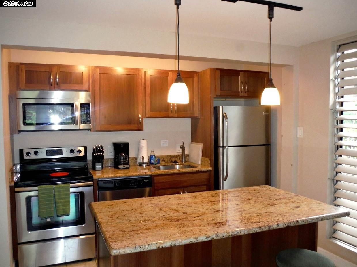 Maui Sands I condo # 6D, Lahaina, Hawaii - photo 3 of 29