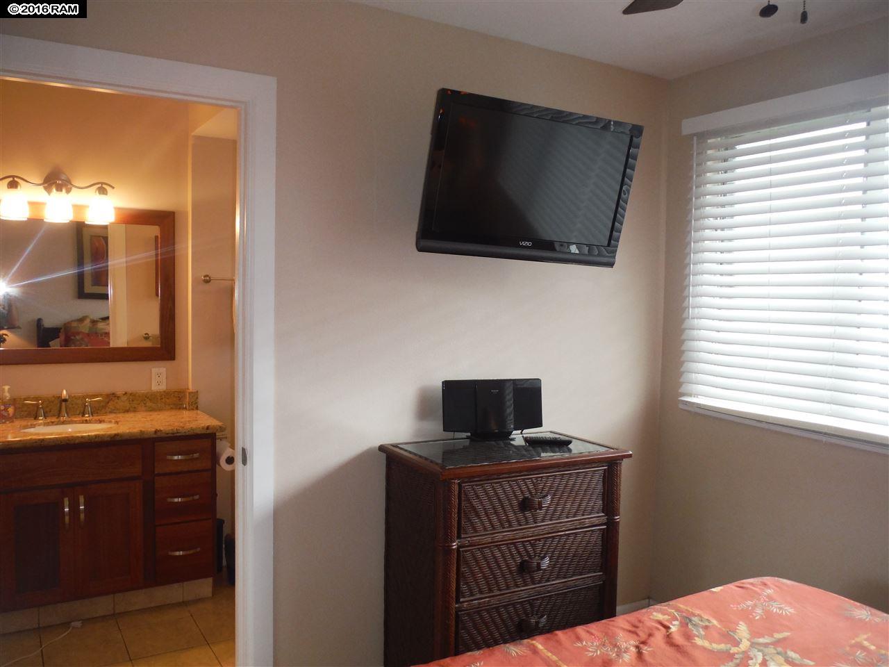 Maui Sands I condo # 6D, Lahaina, Hawaii - photo 24 of 29