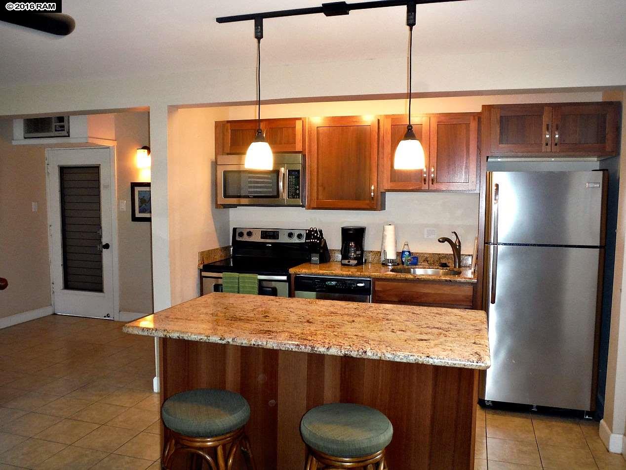 Maui Sands I condo # 6D, Lahaina, Hawaii - photo 4 of 29