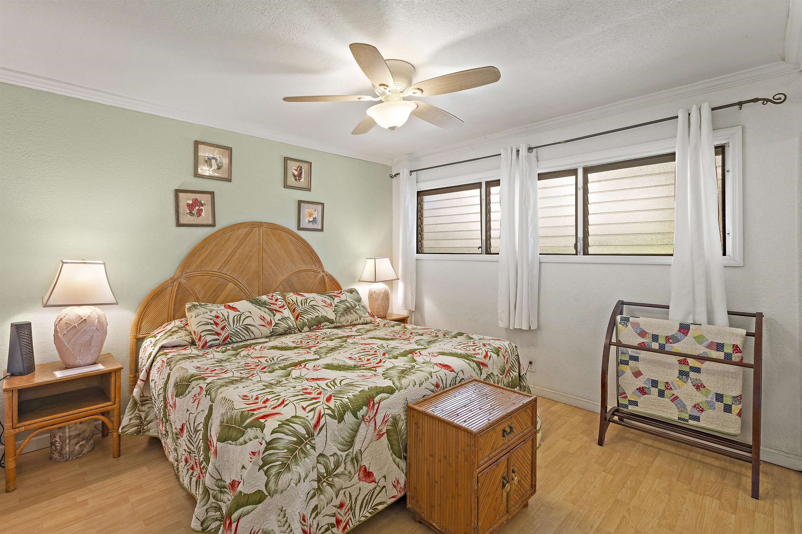 Maui Sands Seaside condo # 708, Lahaina, Hawaii - photo 26 of 29