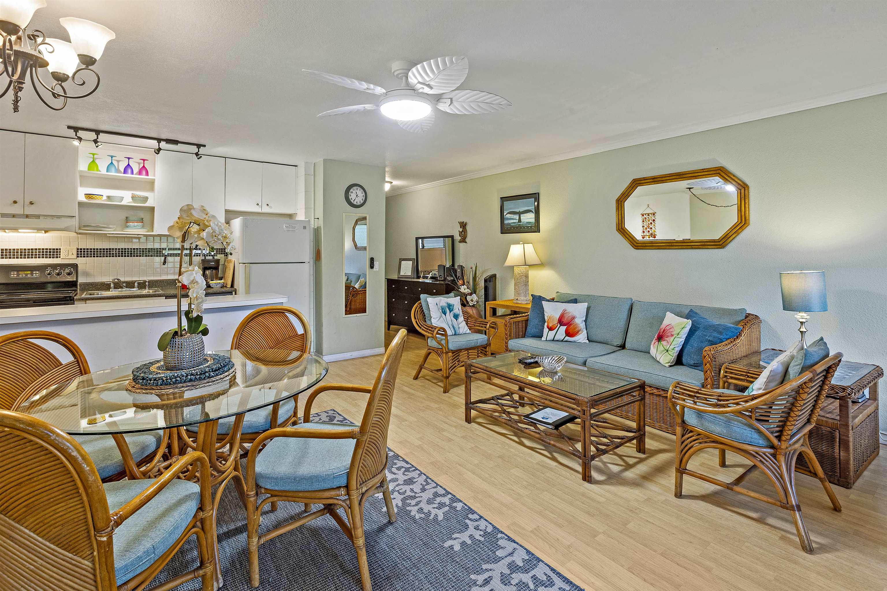 Maui Sands Seaside condo # 708, Lahaina, Hawaii - photo 5 of 29