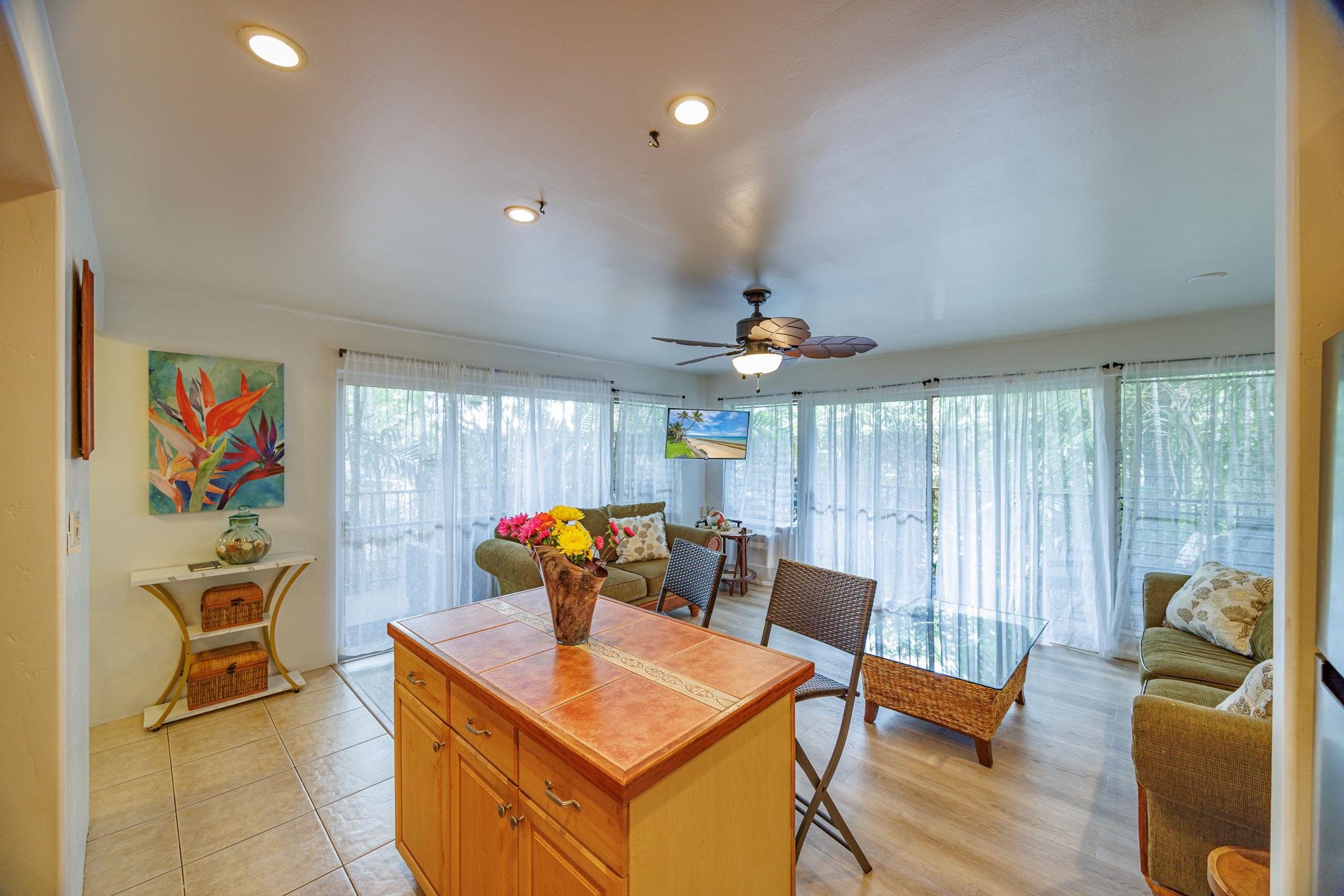 Maui Sands Seaside condo # 720, Lahaina, Hawaii - photo 13 of 36