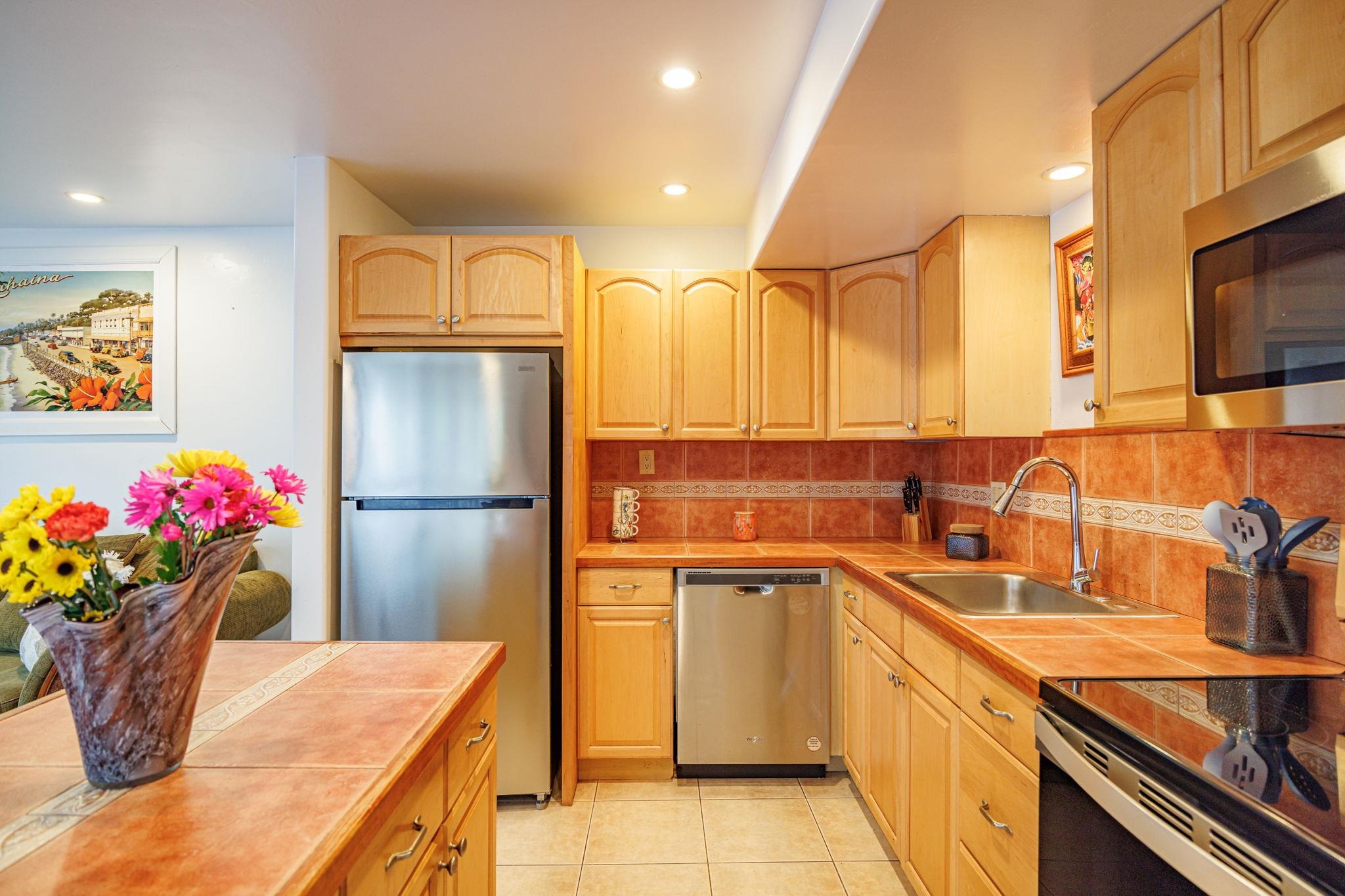 Maui Sands Seaside condo # 720, Lahaina, Hawaii - photo 16 of 36