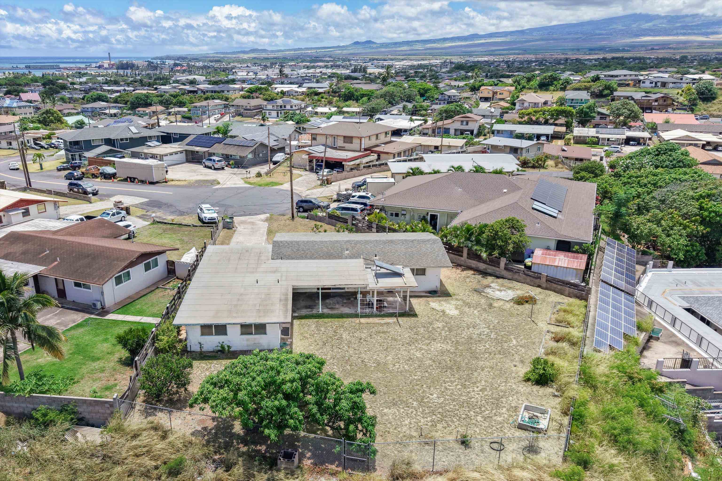 356  Hilu Pl , Kahului home - photo 18 of 24