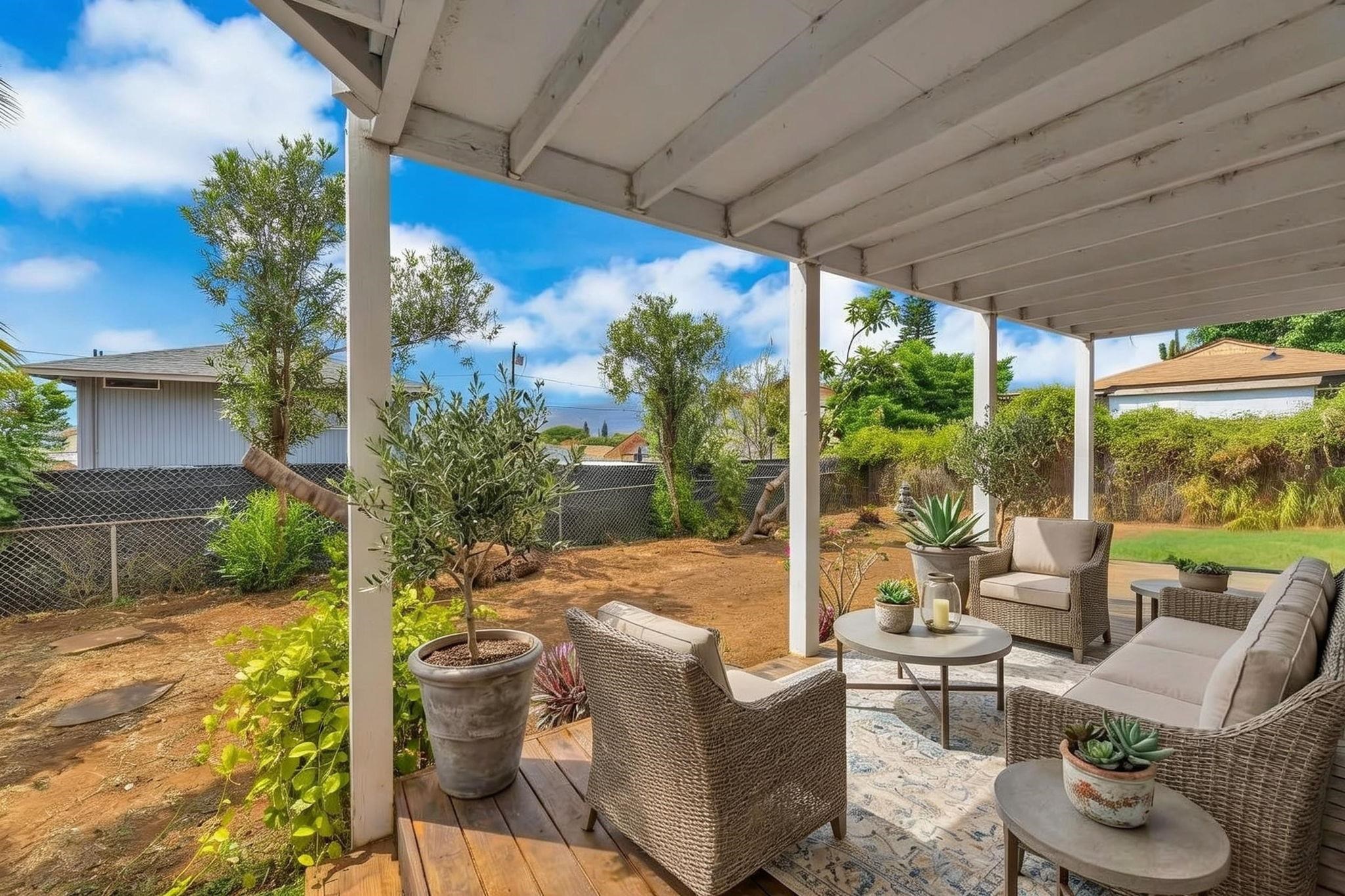 356  Hoalike St , Kihei home - photo 2 of 48