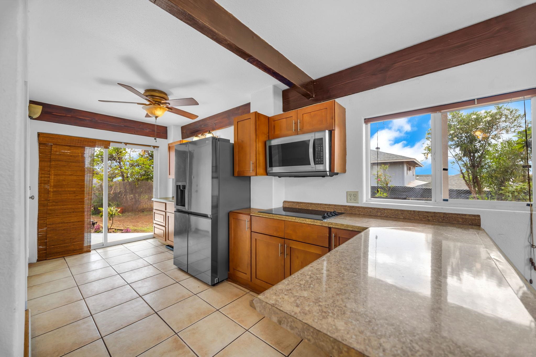 356  Hoalike St , Kihei home - photo 16 of 48