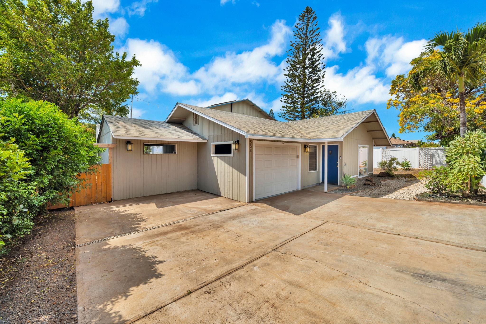 356  Hoalike St , Kihei home - photo 5 of 48