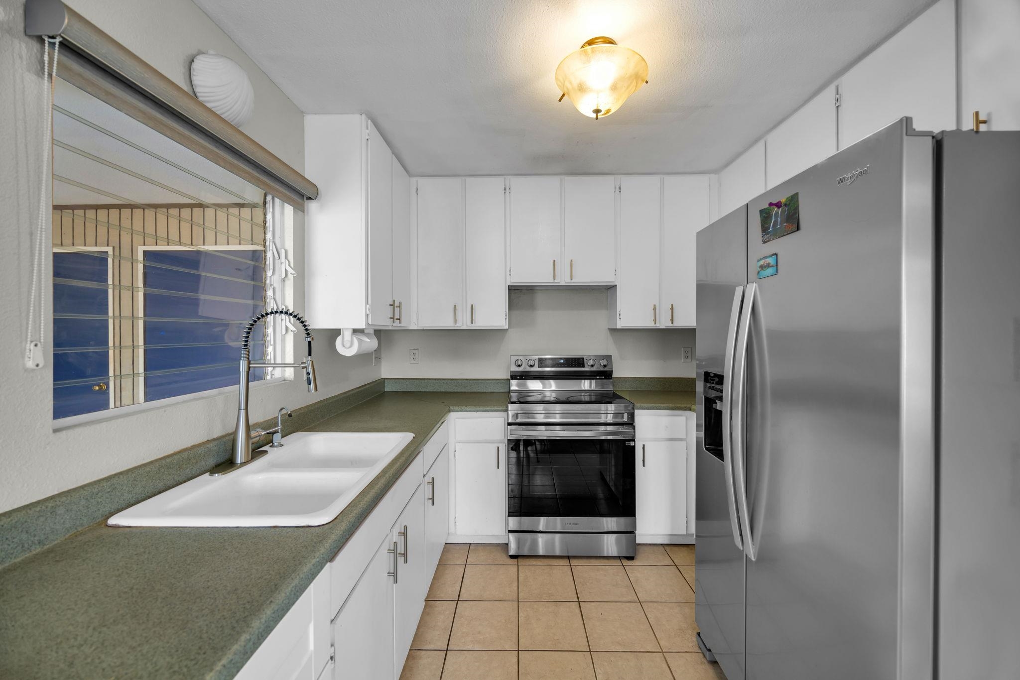 356  Hoalike St , Kihei home - photo 9 of 48