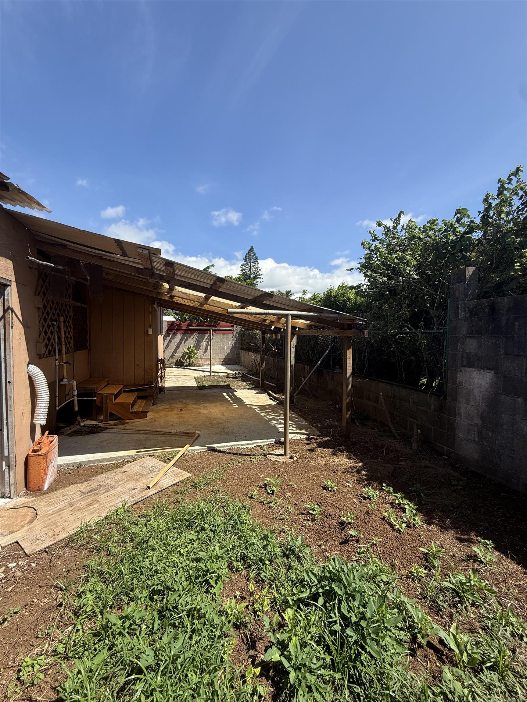 3566  Kalua Pl , Makawao/Olinda/Haliimaile home - photo 13 of 14