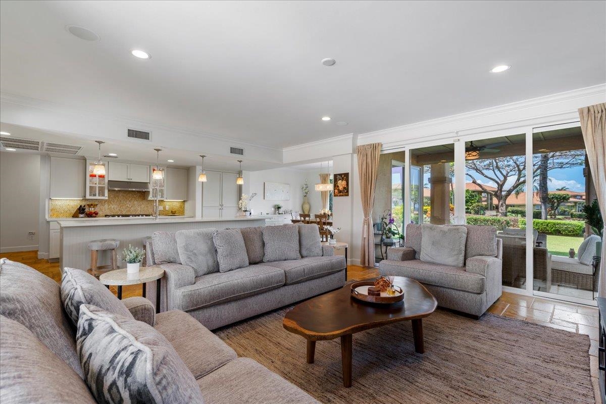 357  Umeke St Hokulani Golf Villas, Kihei home - photo 11 of 50