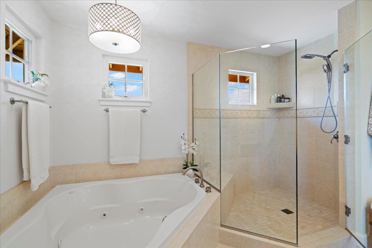 357  Umeke St Hokulani Golf Villas, Kihei home - photo 25 of 50