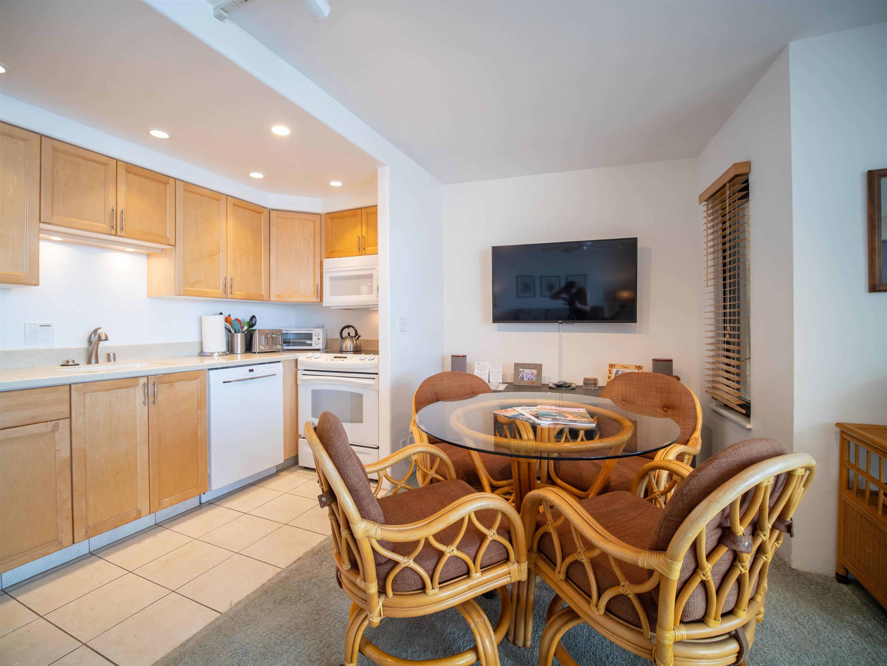 Kihei Beach condo # 405, Kihei, Hawaii - photo 15 of 42