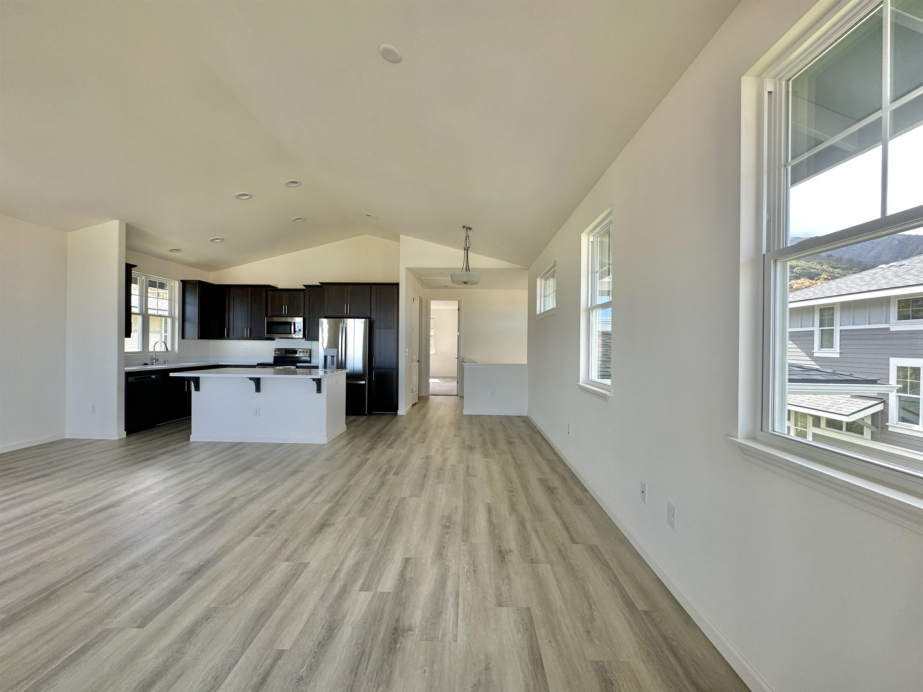 36  Kupaloke St Kehalani, Wailuku home - photo 5 of 22