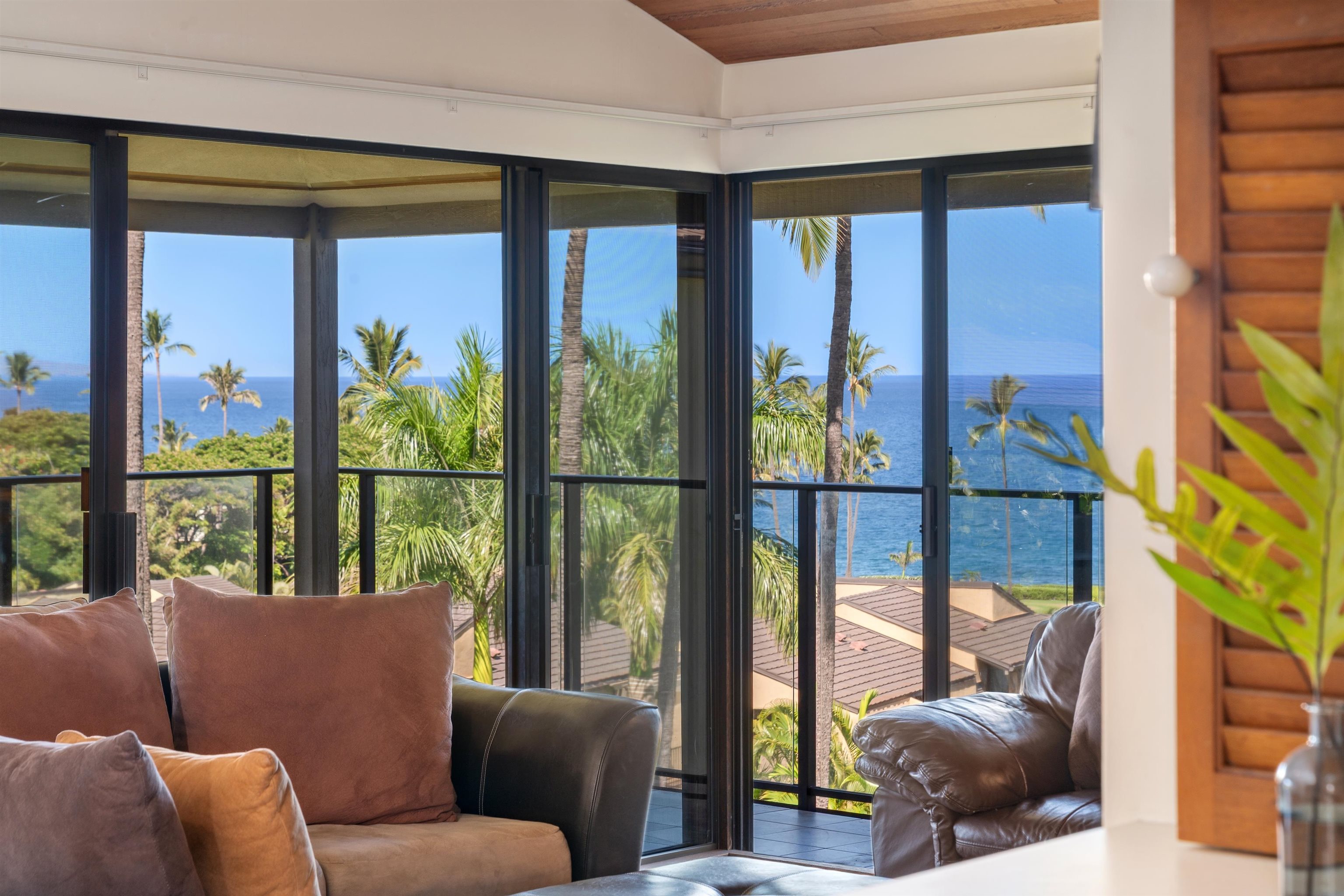 Wailea Elua II condo # 2010, Kihei, Hawaii - photo 3 of 40