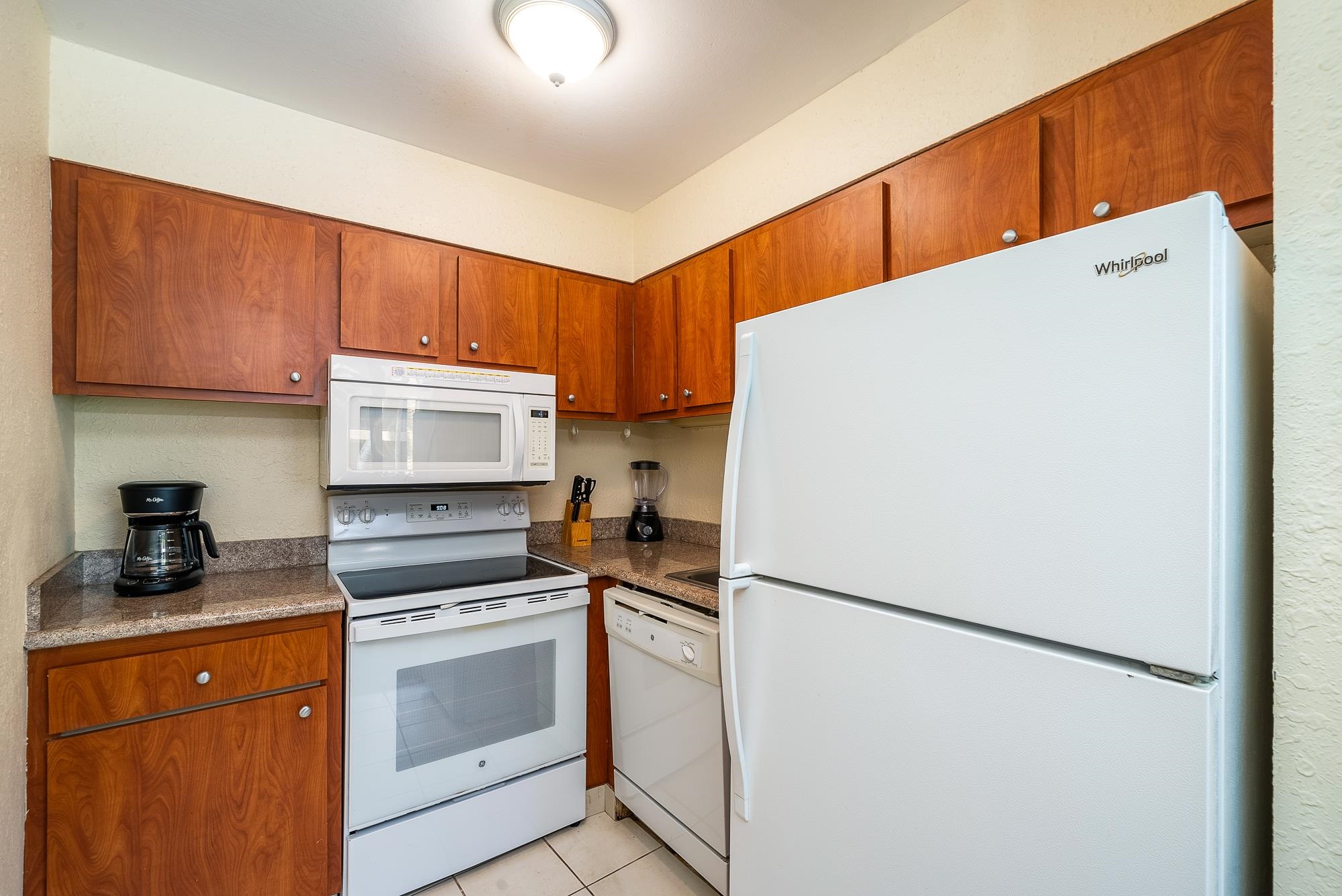 Paki Maui I II condo # 316, Lahaina, Hawaii - photo 5 of 50