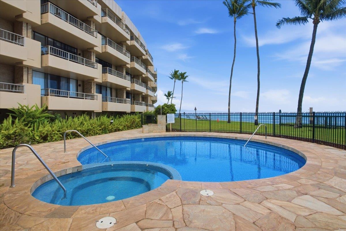 Paki Maui I II condo # 120, Lahaina, Hawaii - photo 27 of 50