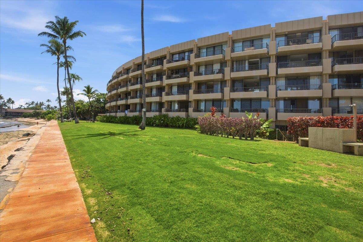 Paki Maui I II condo # 120, Lahaina, Hawaii - photo 35 of 50