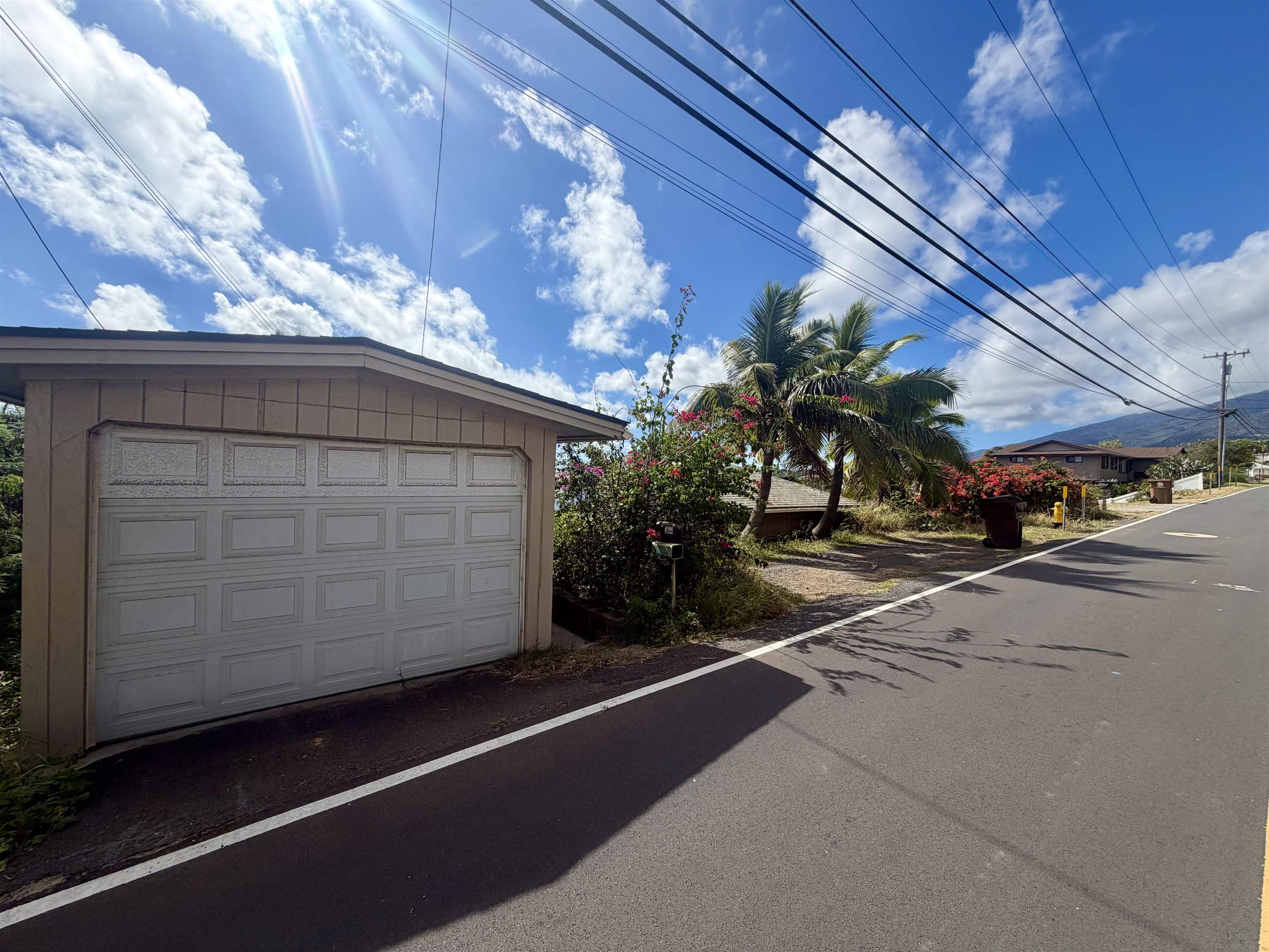 364  Liholiho St Old Sandhills, Wailuku home - photo 2 of 23