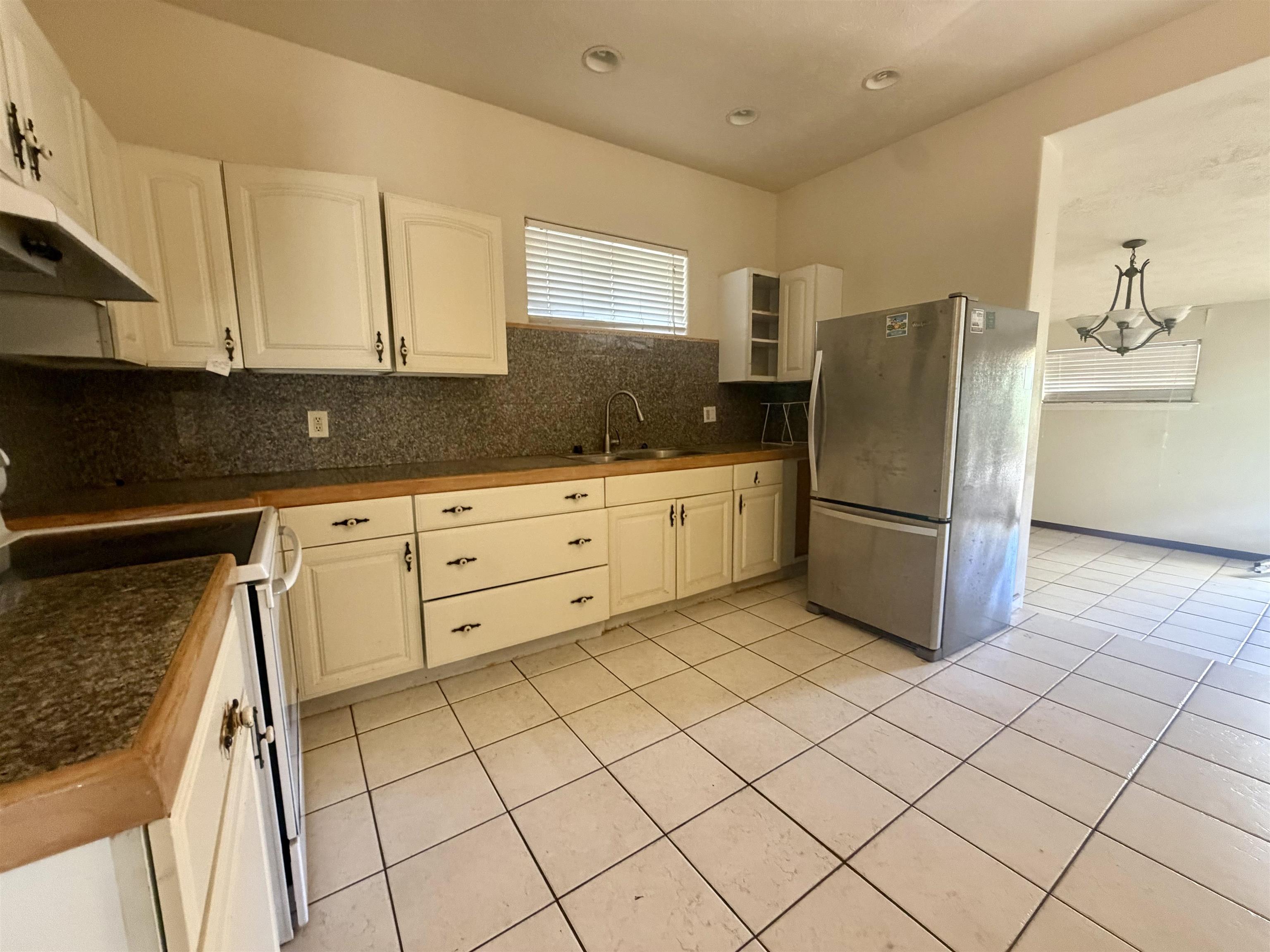 364  Liholiho St Old Sandhills, Wailuku home - photo 12 of 23