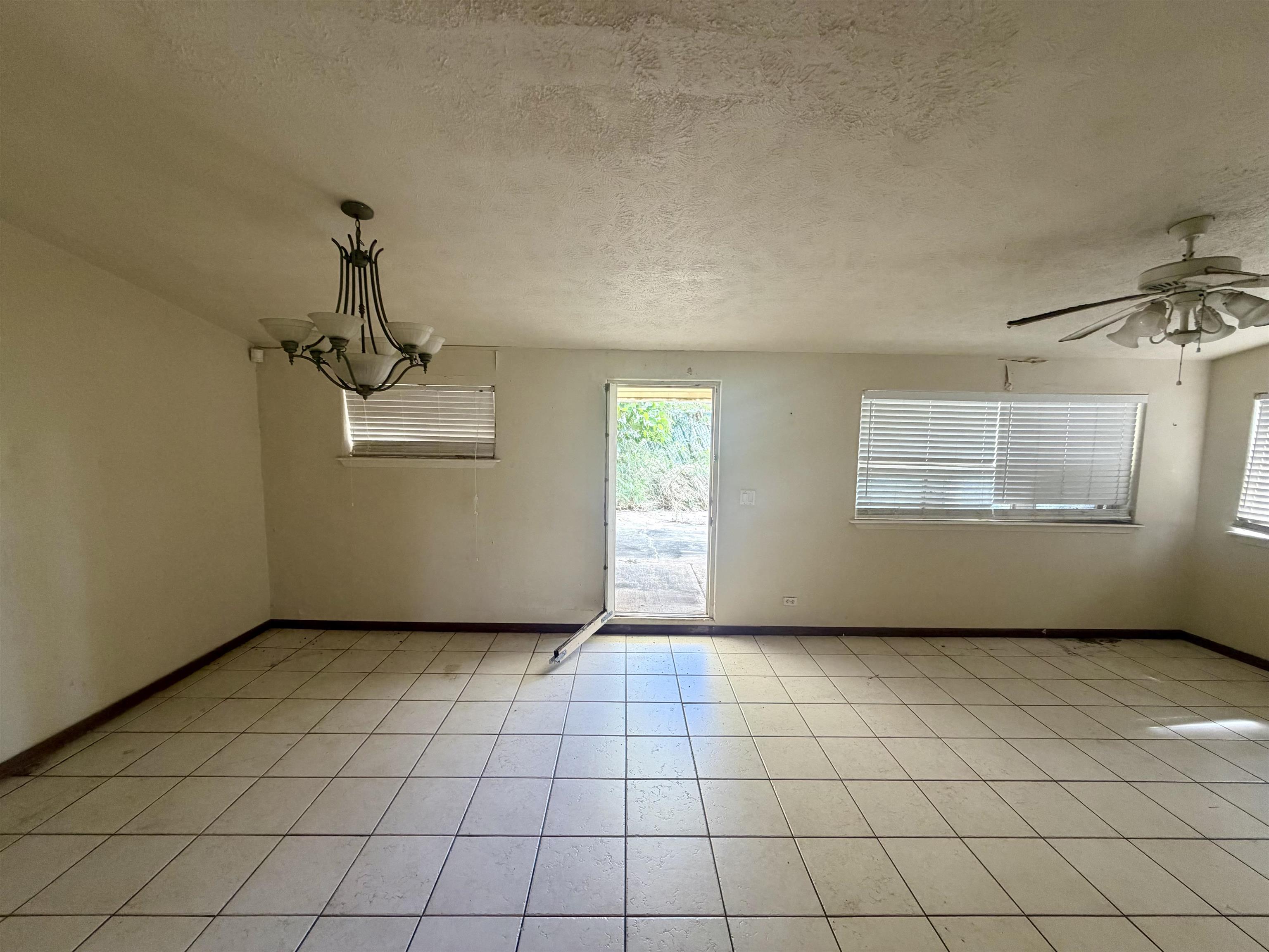364  Liholiho St Old Sandhills, Wailuku home - photo 14 of 23