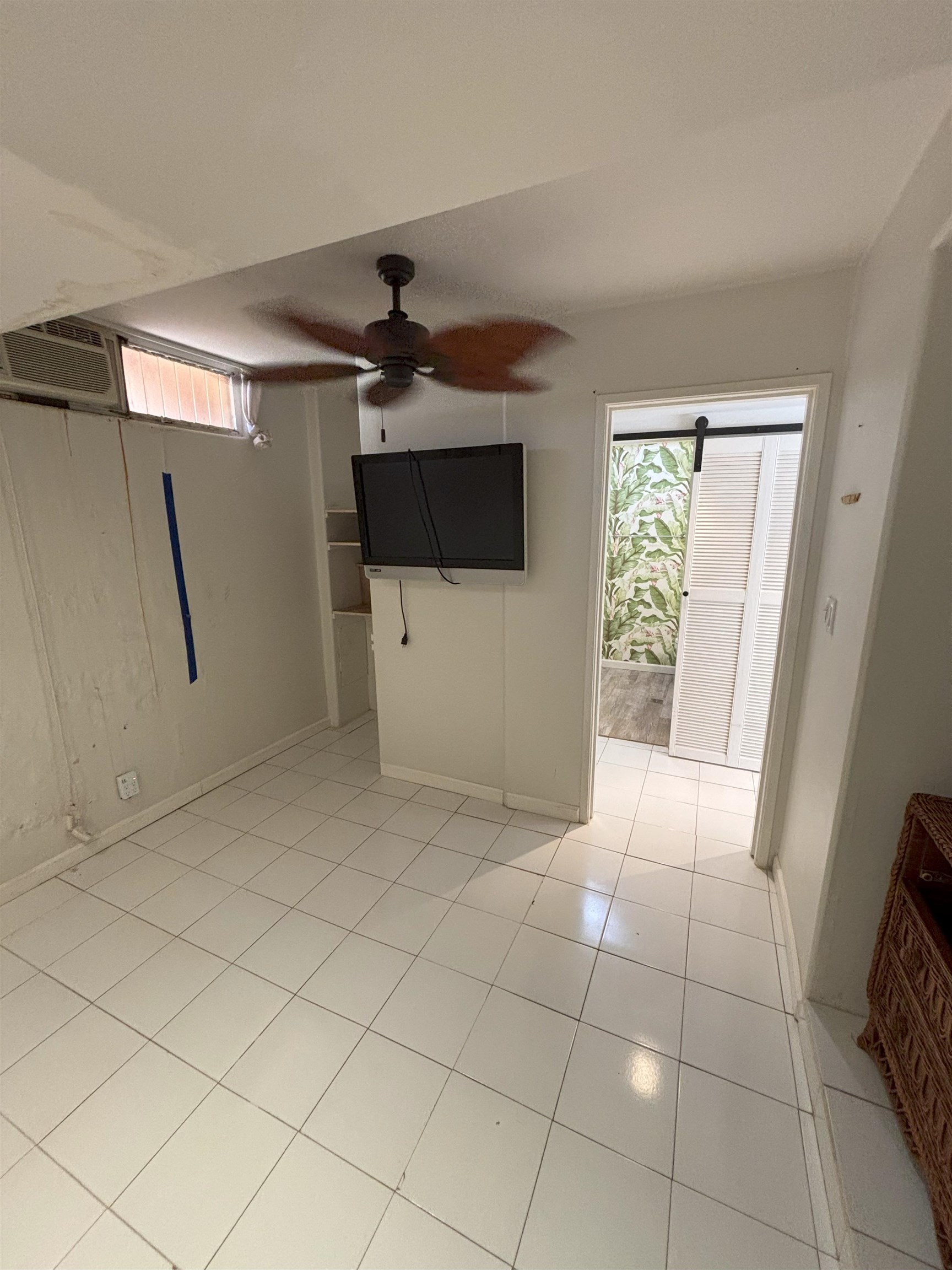 Honokowai East condo # 101, Lahaina, Hawaii - photo 12 of 15