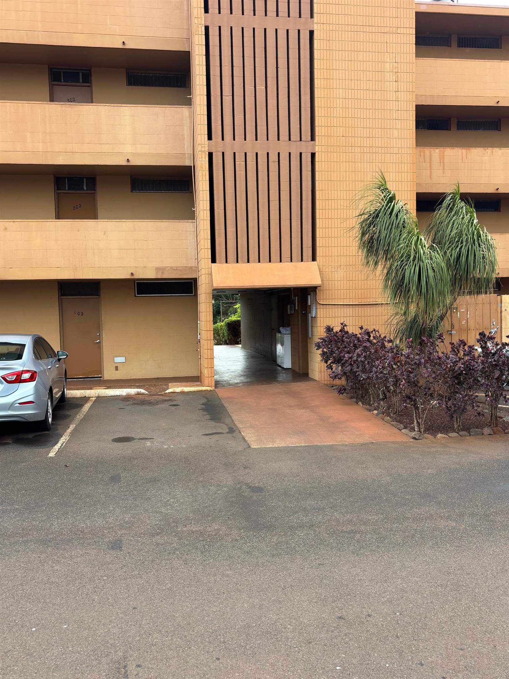 Honokowai East condo # 101, Lahaina, Hawaii - photo 14 of 15