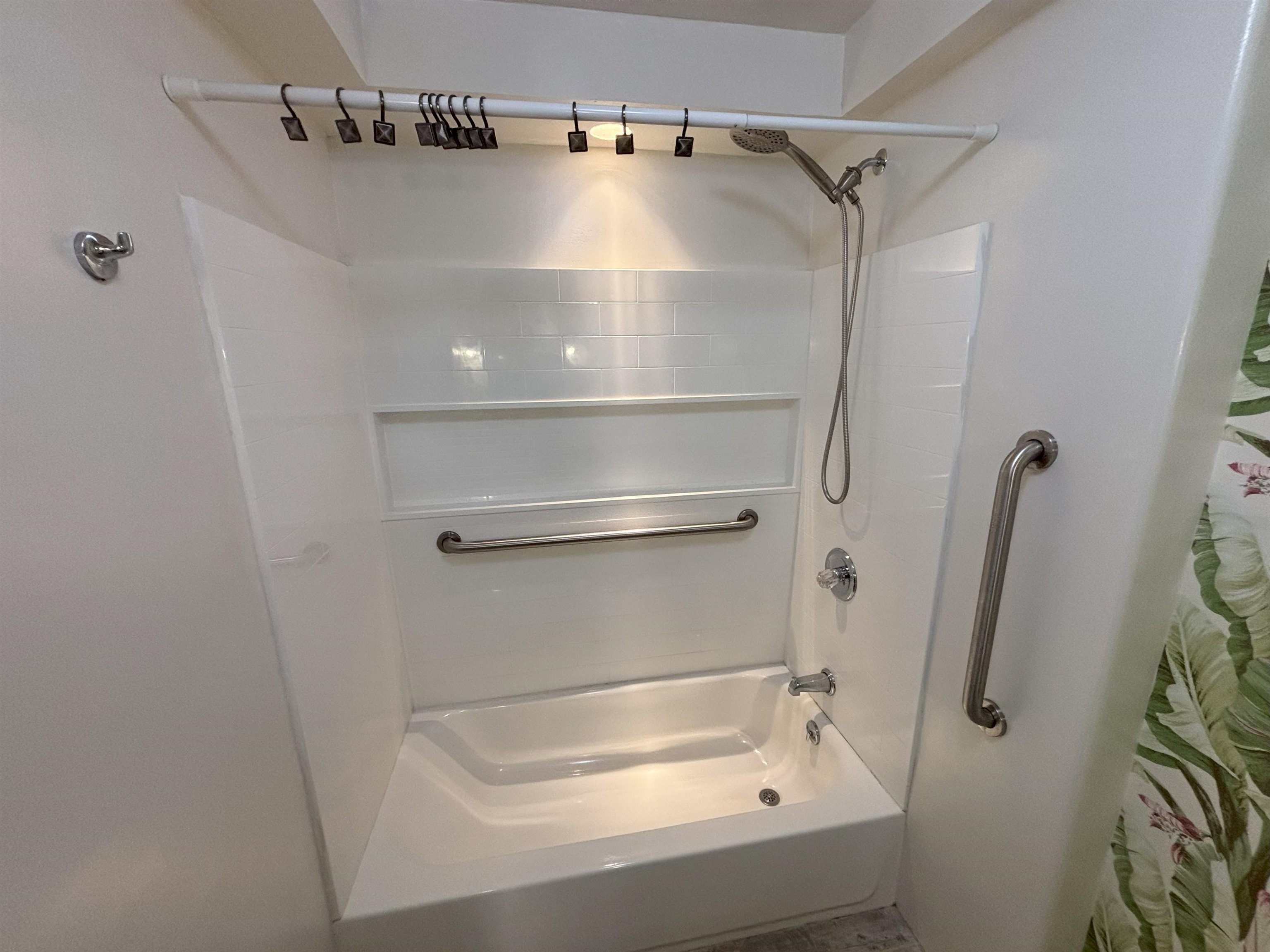 Honokowai East condo # 101, Lahaina, Hawaii - photo 8 of 15