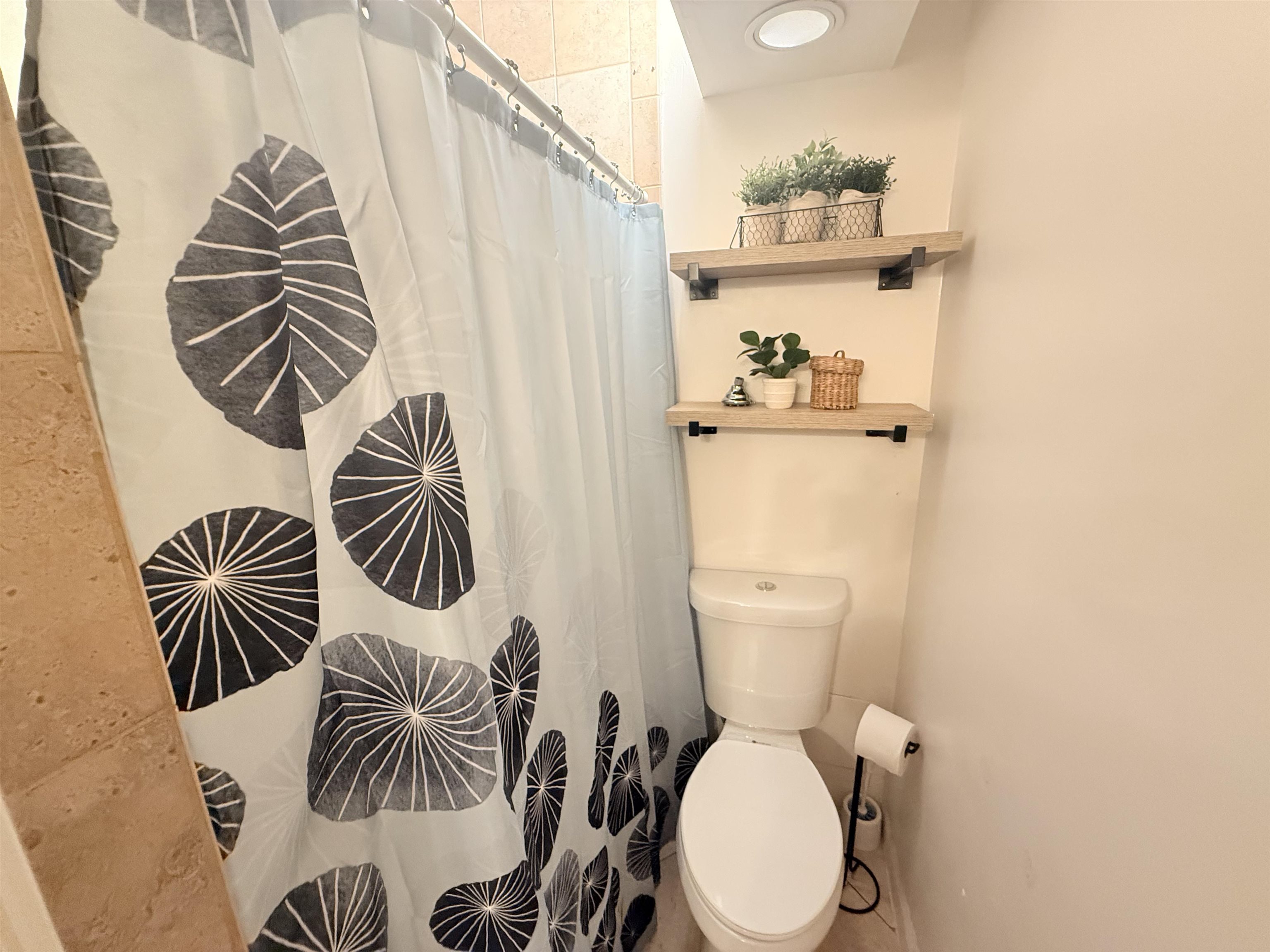 Honokowai East condo # 111, Lahaina, Hawaii - photo 11 of 32