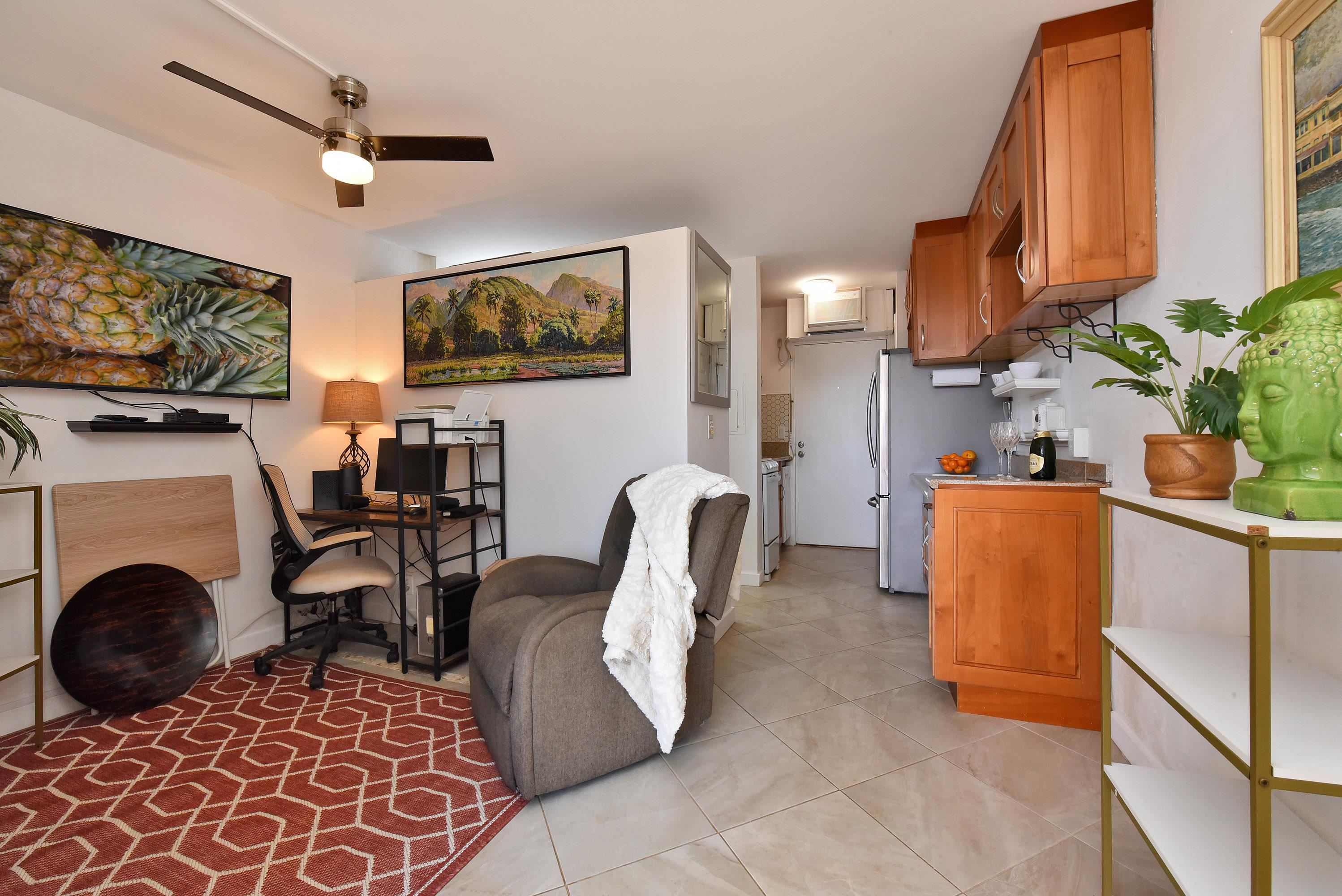 Honokowai East condo # 302, Lahaina, Hawaii - photo 17 of 27