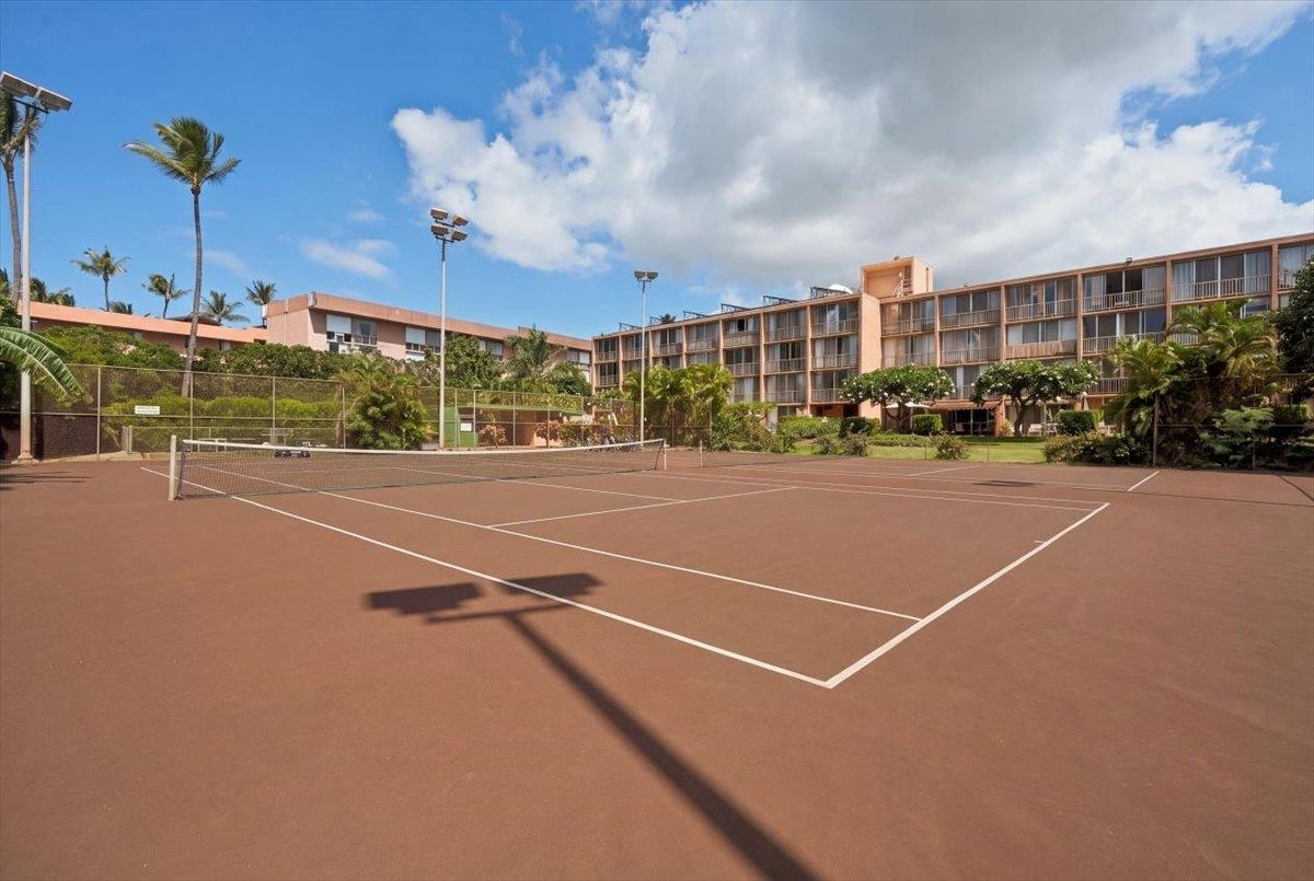 Honokowai East condo # 401, Lahaina, Hawaii - photo 3 of 34
