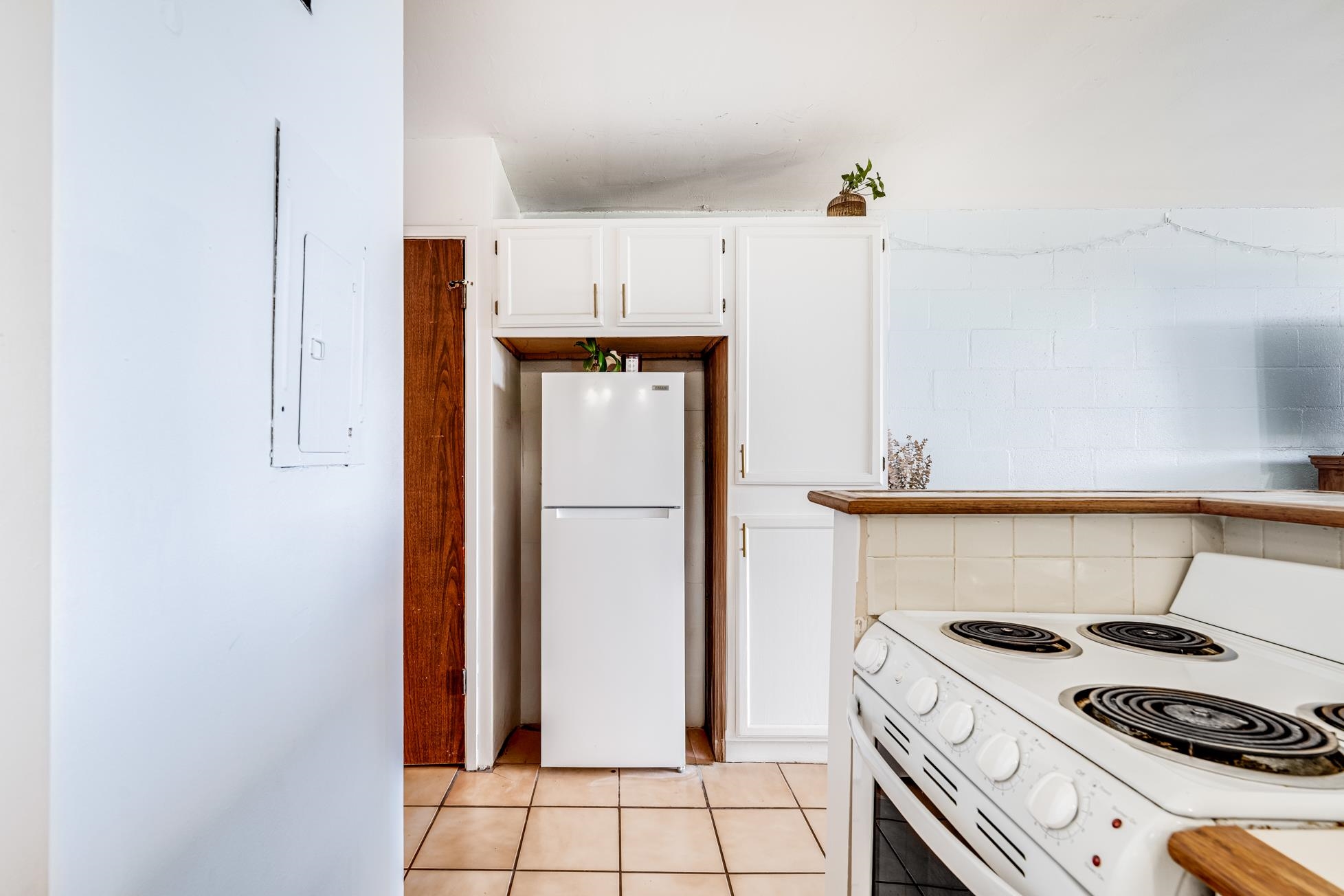 Honokowai East condo # 403, Lahaina, Hawaii - photo 11 of 41