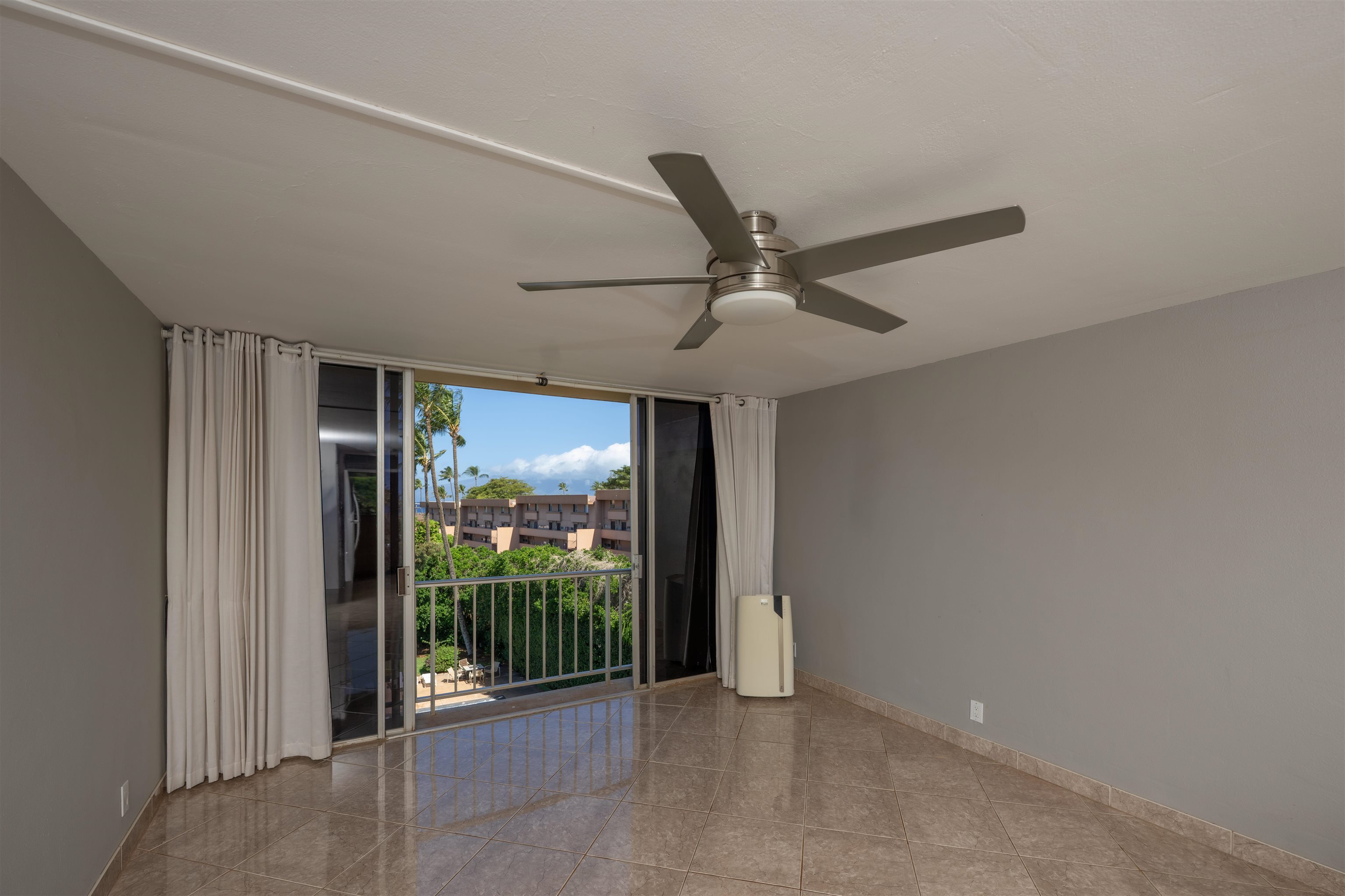 Honokowai East condo # 411, Lahaina, Hawaii - photo 6 of 41