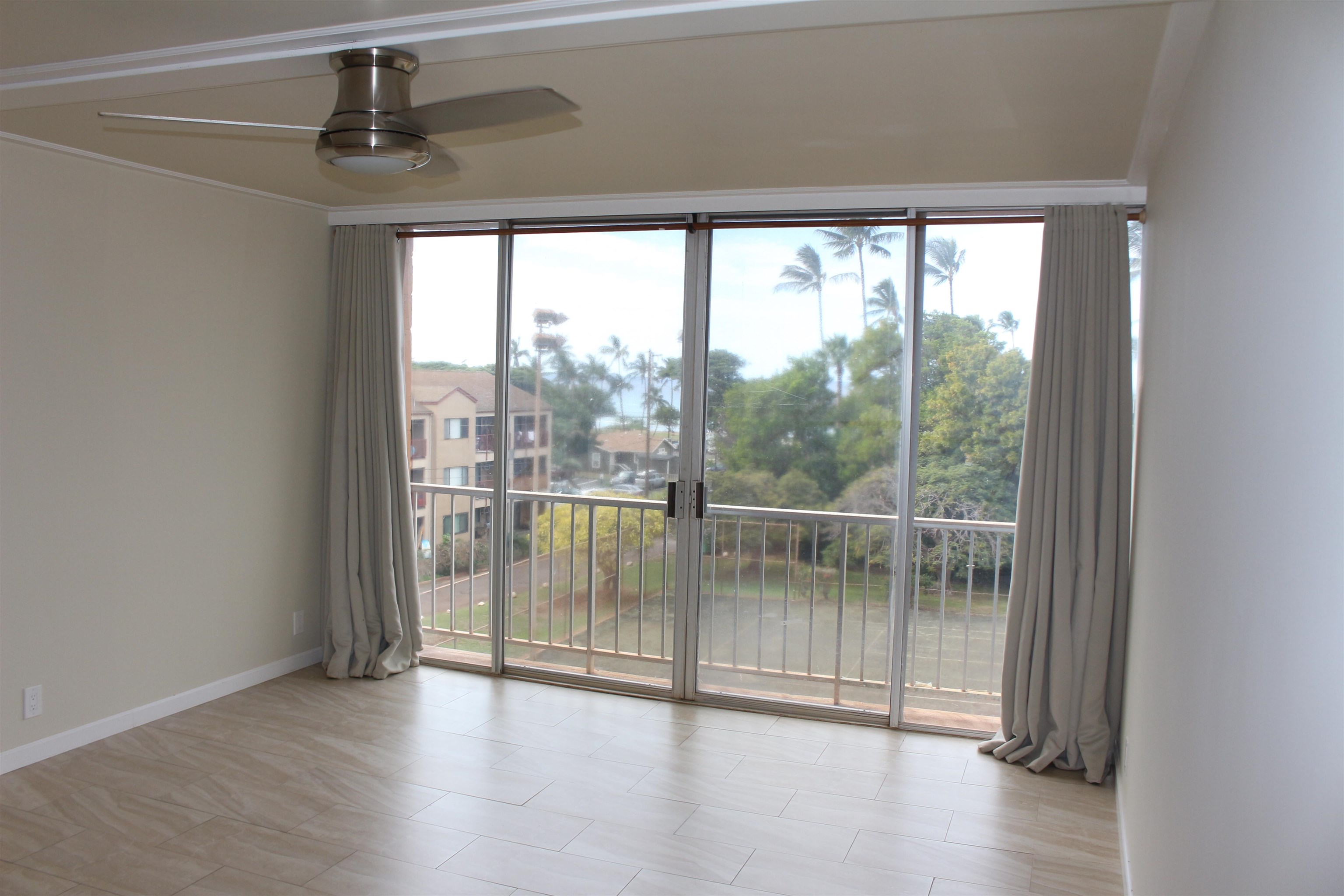 condo # 404, Lahaina, Hawaii - photo 2 of 10