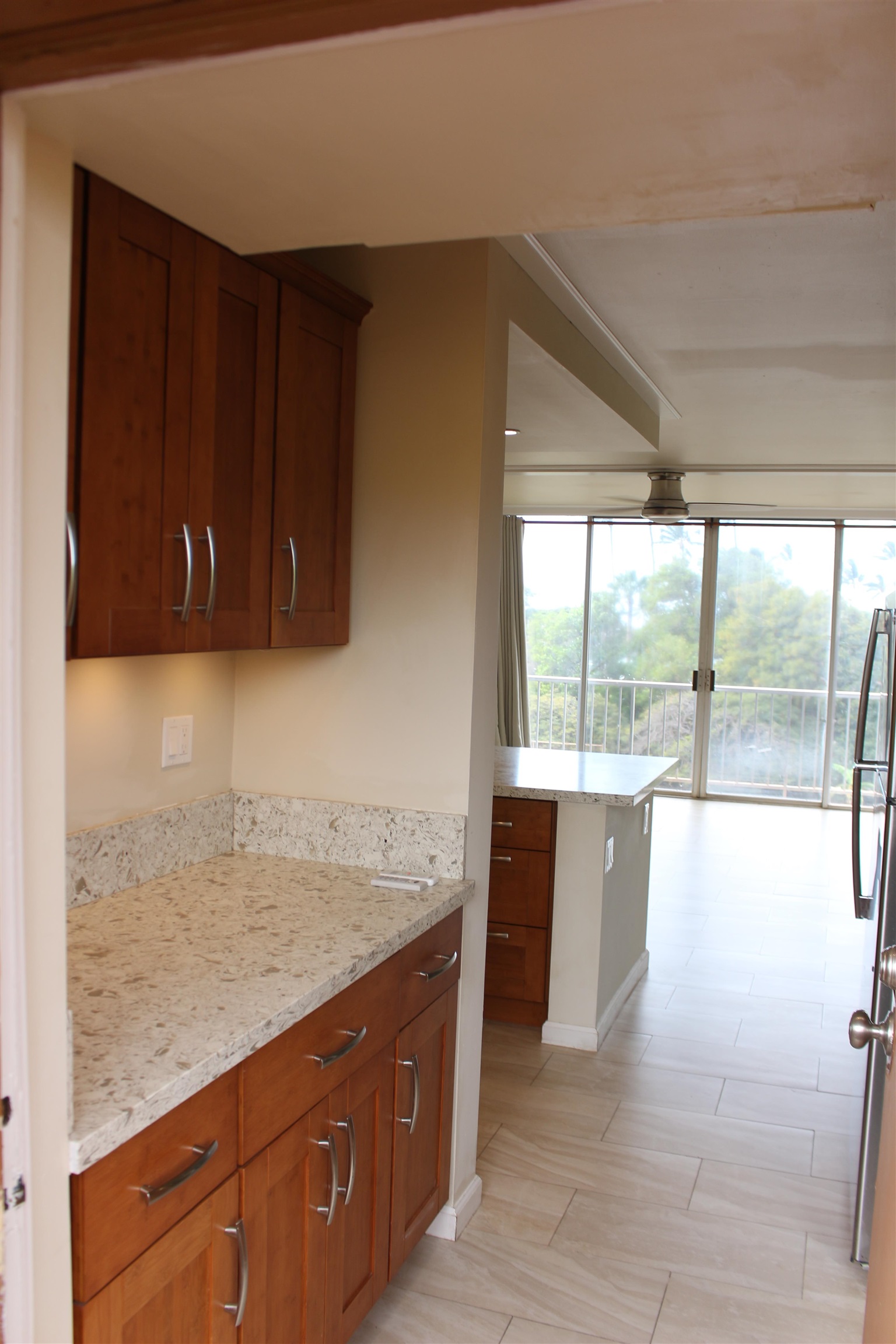 condo # 404, Lahaina, Hawaii - photo 3 of 10