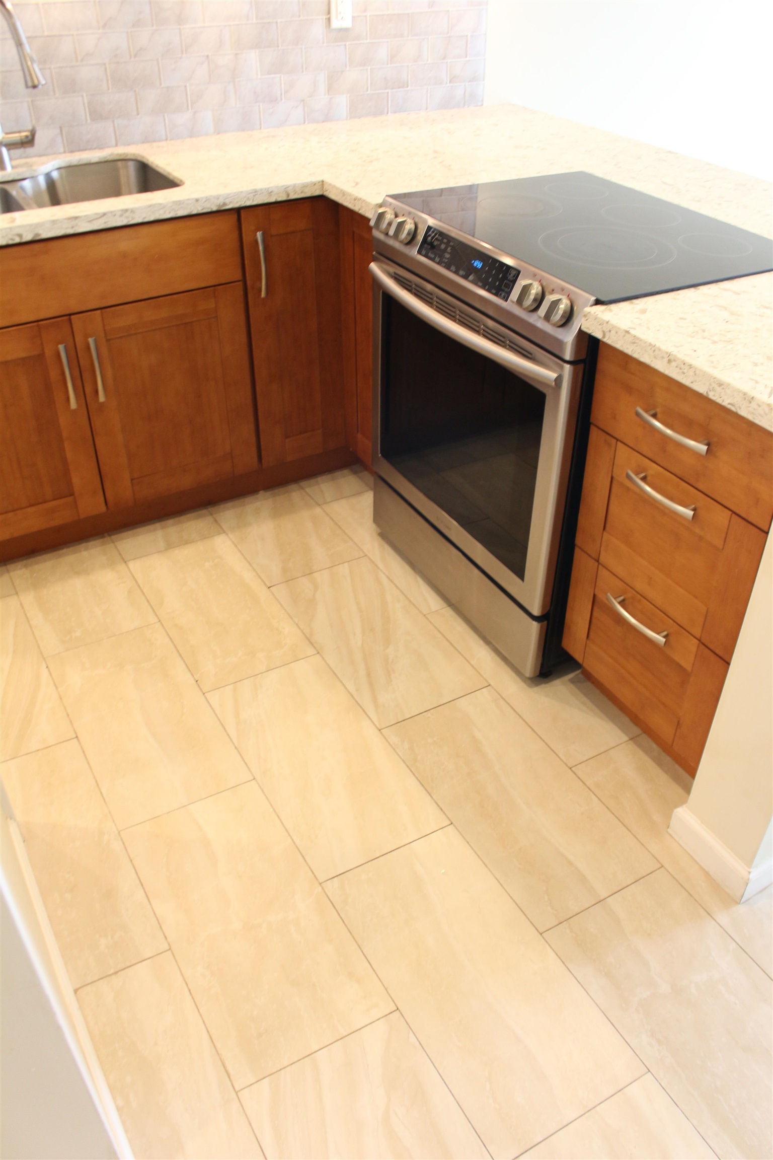 condo # 404, Lahaina, Hawaii - photo 5 of 10