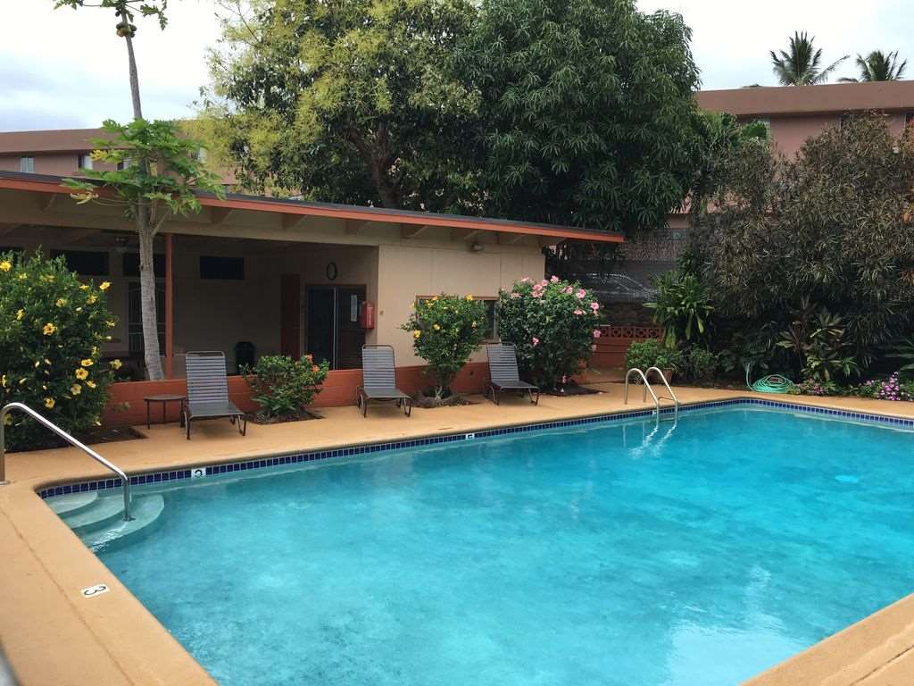 Honokowai Palms condo # A4, Lahaina, Hawaii - photo 5 of 17