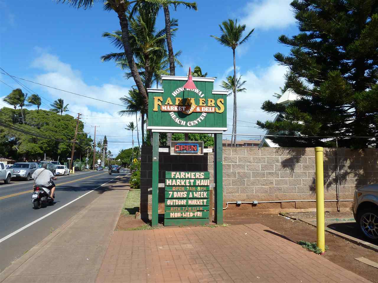 Honokowai Palms condo # B2, Lahaina, Hawaii - photo 16 of 25