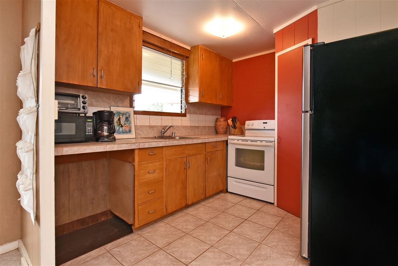 Honokowai Palms condo # B6, Lahaina, Hawaii - photo 18 of 30