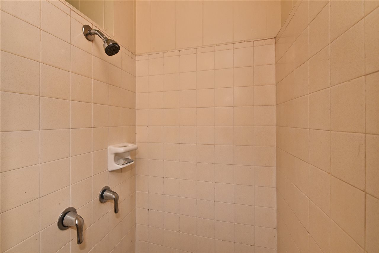 Honokowai Palms condo # B6, Lahaina, Hawaii - photo 28 of 30