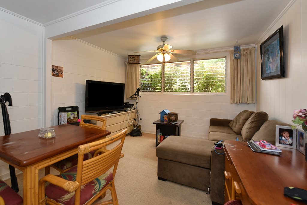 Honokowai Palms condo # C-1, Lahaina, Hawaii - photo 4 of 12